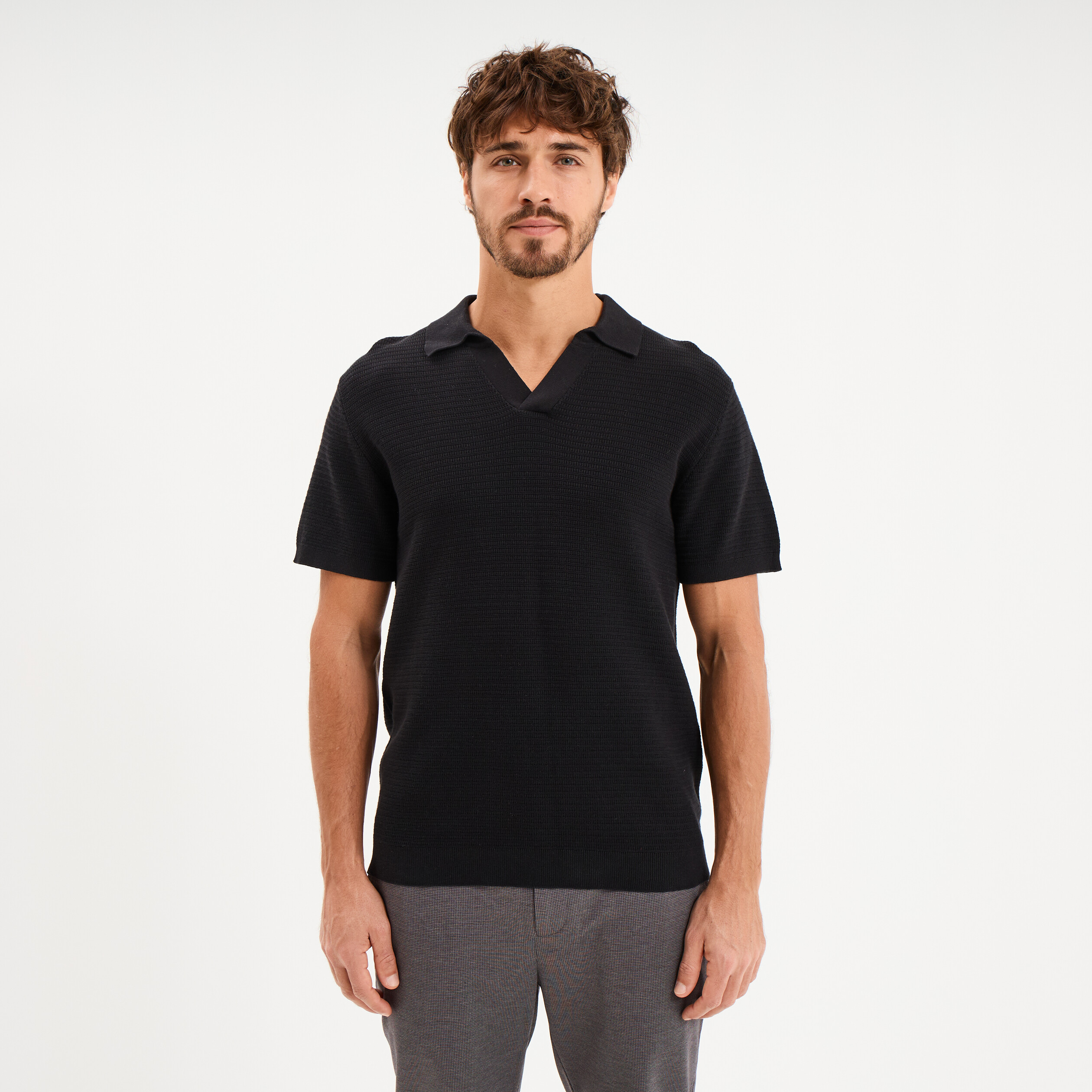 Polo manches courtes textur&eacute; coton noir homme