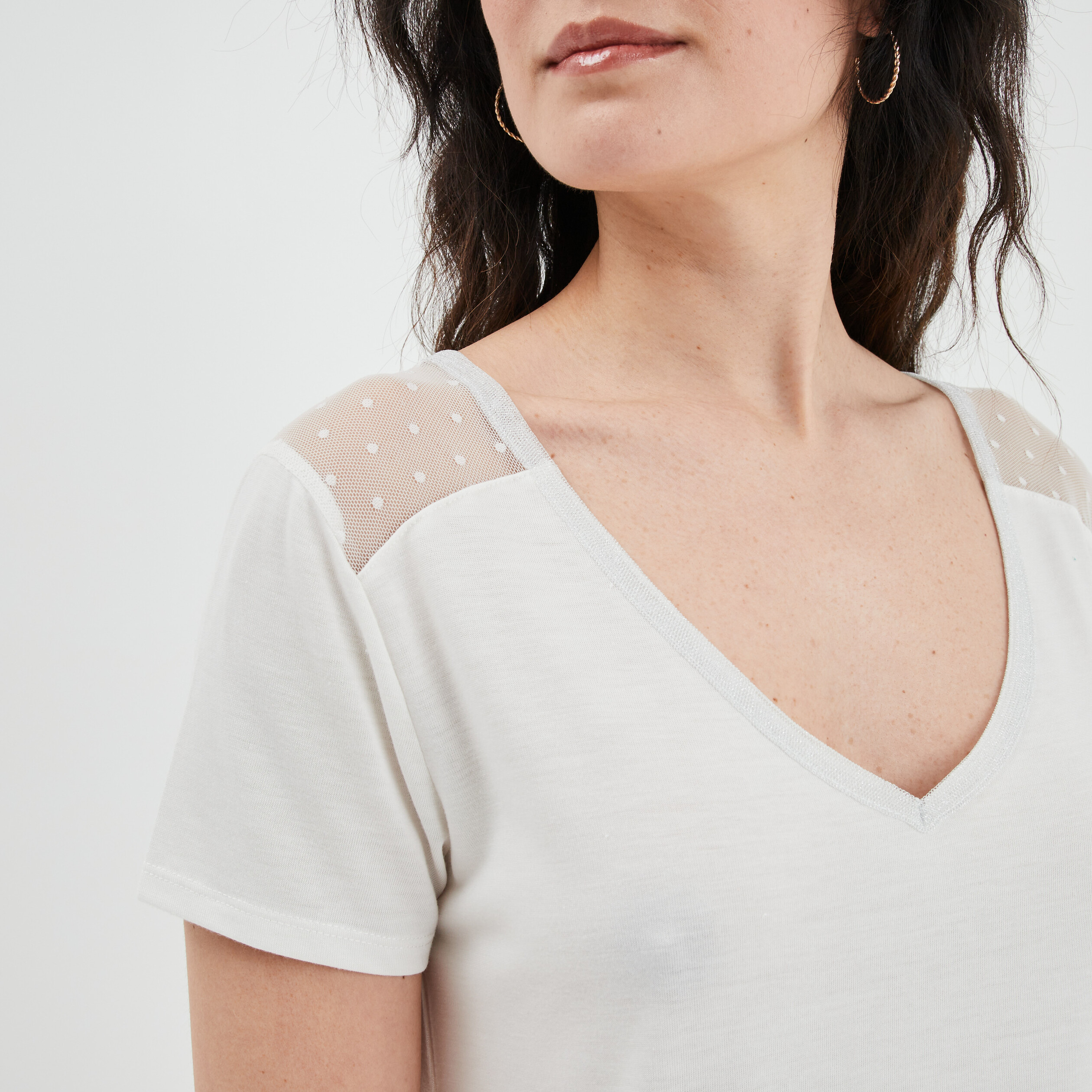 T-shirt manches courtes à col en V ivoire femme