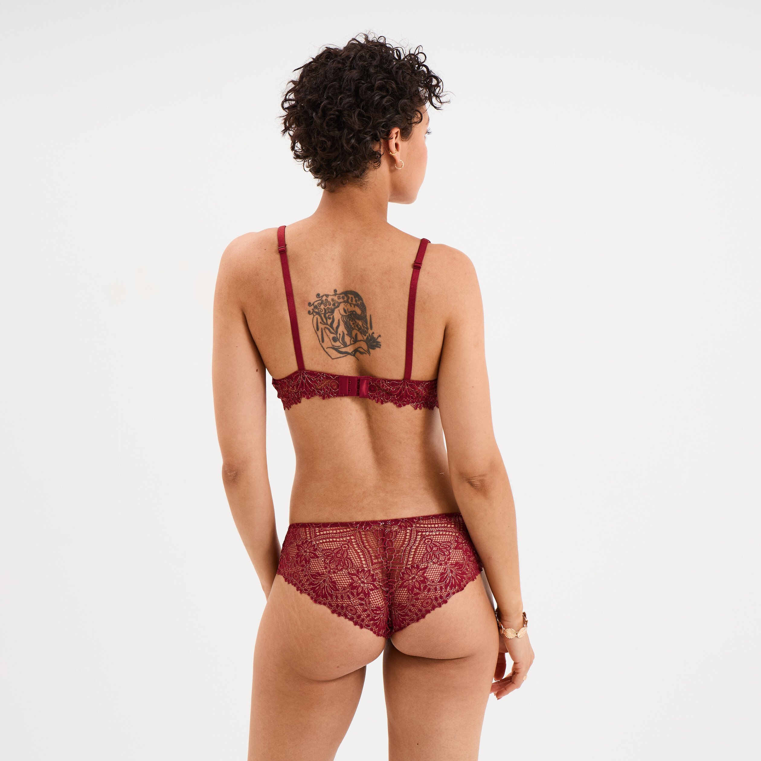 soutien gorge emboitant padde dentelle rouge fonce femme Soutien-gorge emboîtant paddé dentelle rouge foncé femme