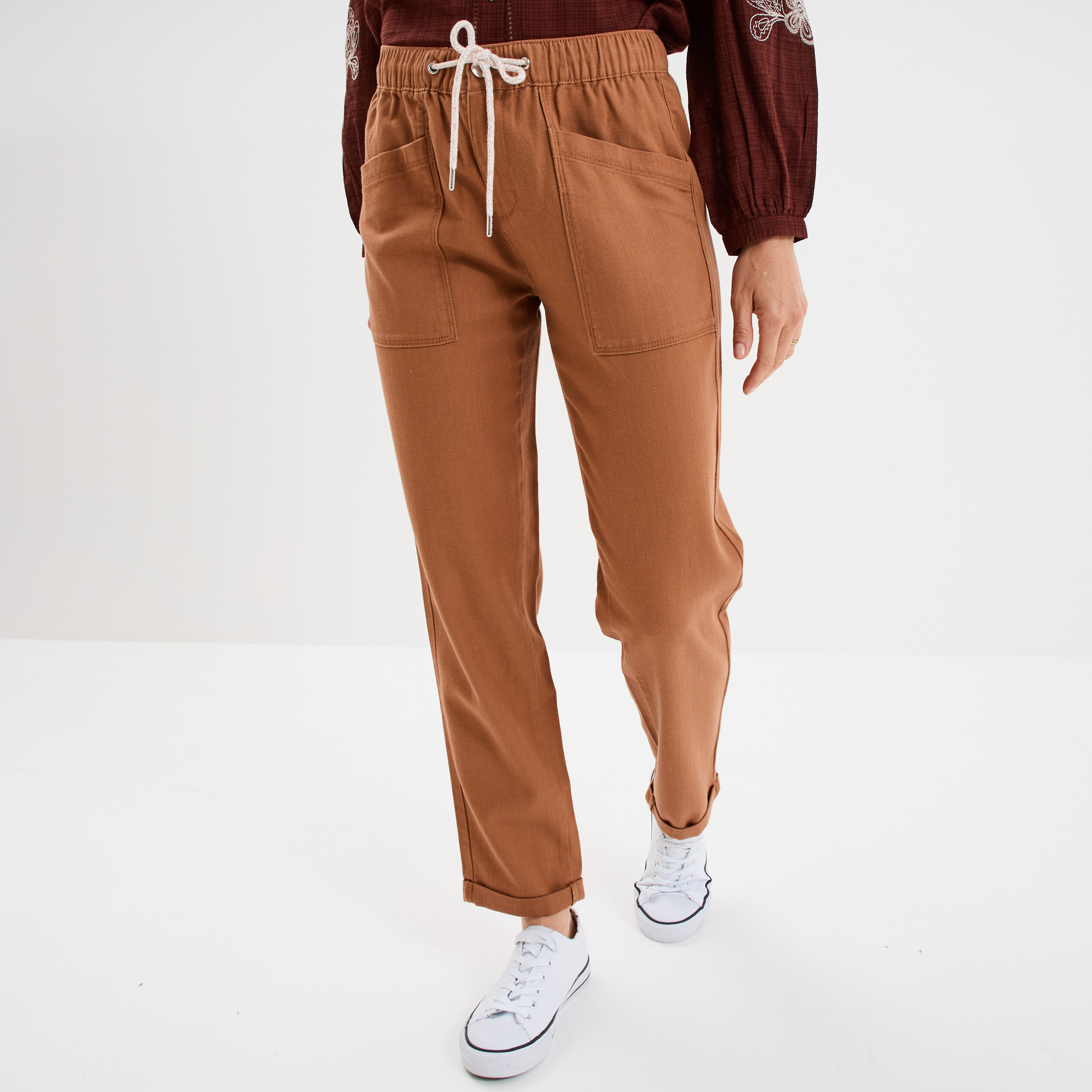 pantalon droit taille elastiquee marron clair femme Pantalon droit taille élastiquée marron clair femme