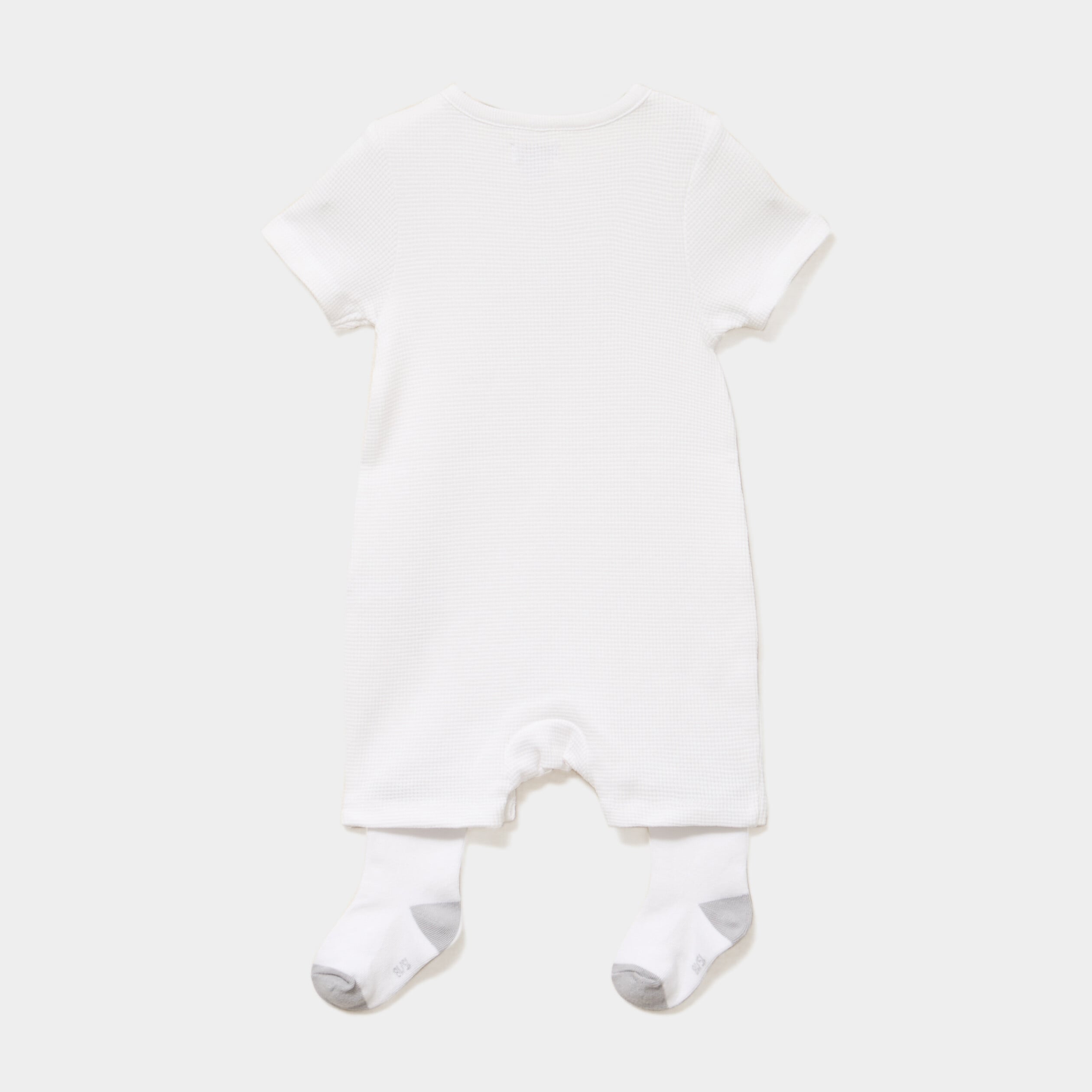 Ensemble combinaison short chaussettes blanc b&eacute;b&eacute;