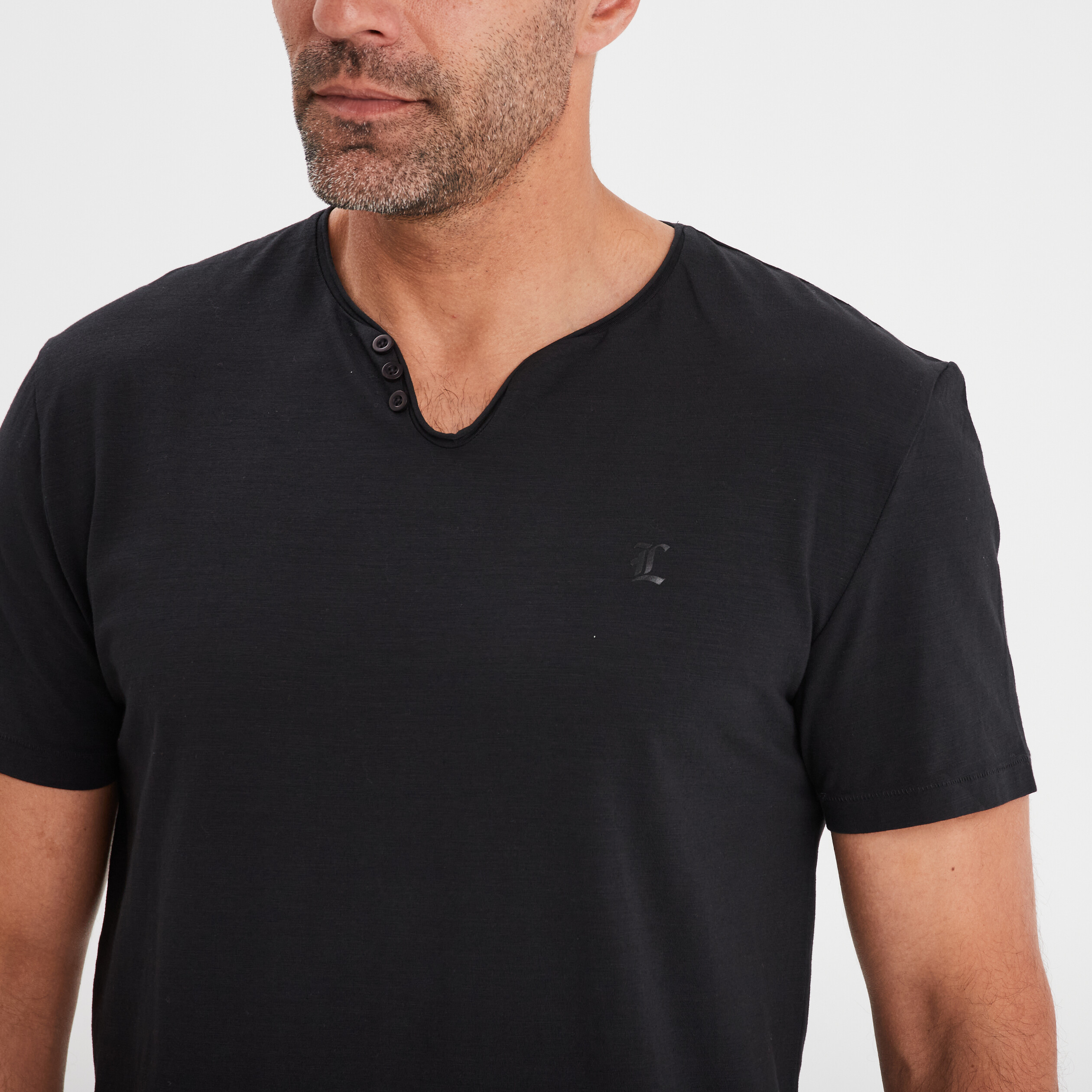 t shirt col tunisien coton noir homme T-shirt col tunisien coton noir homme