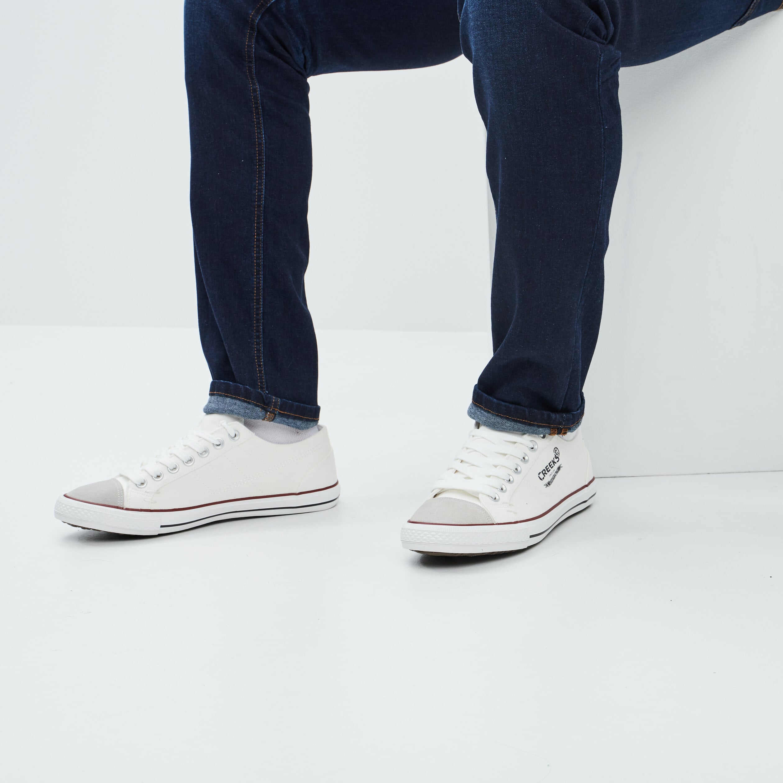 Tennis basses en toile &agrave; lacets blanc homme