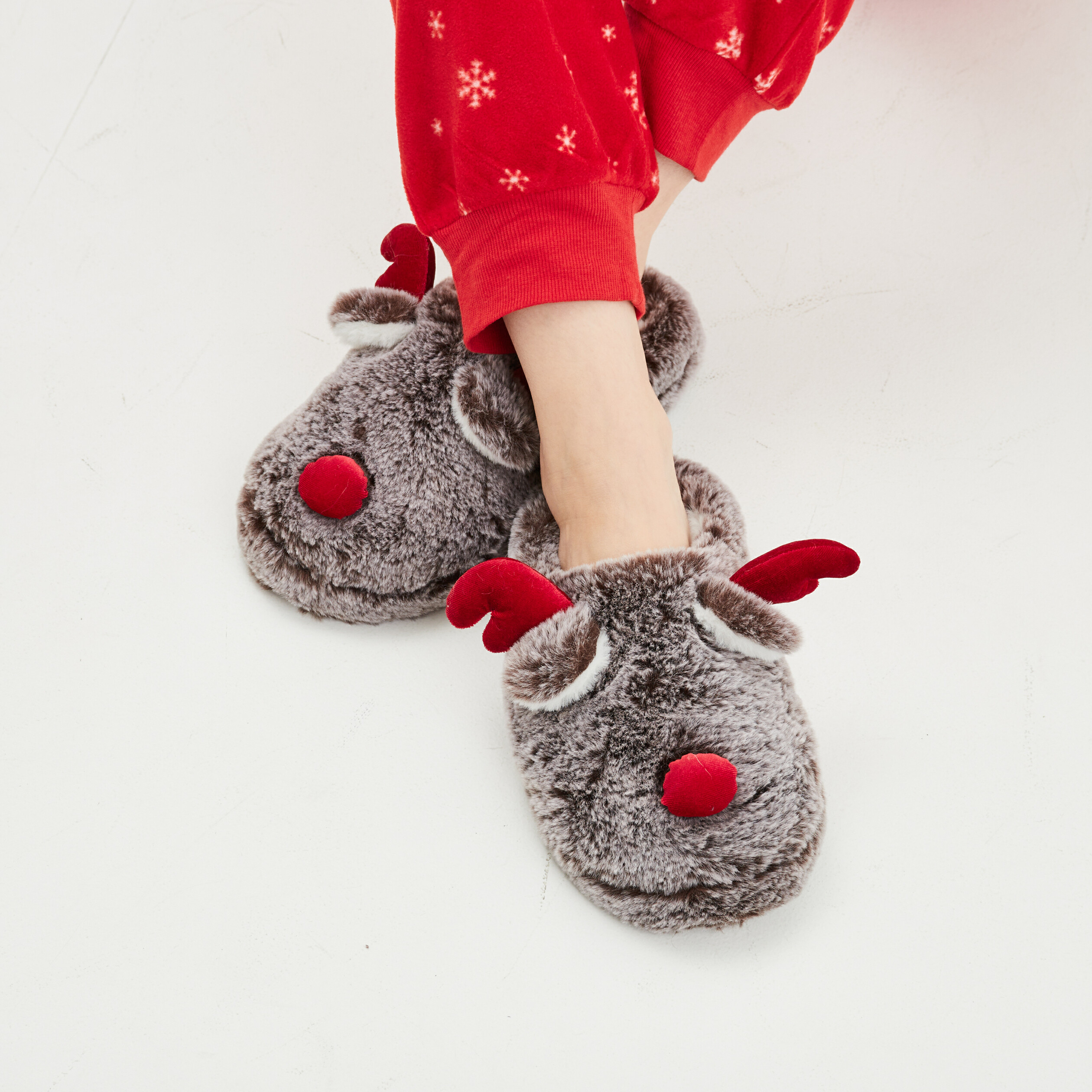 Chaussons renne mules fourrure multicolore femme