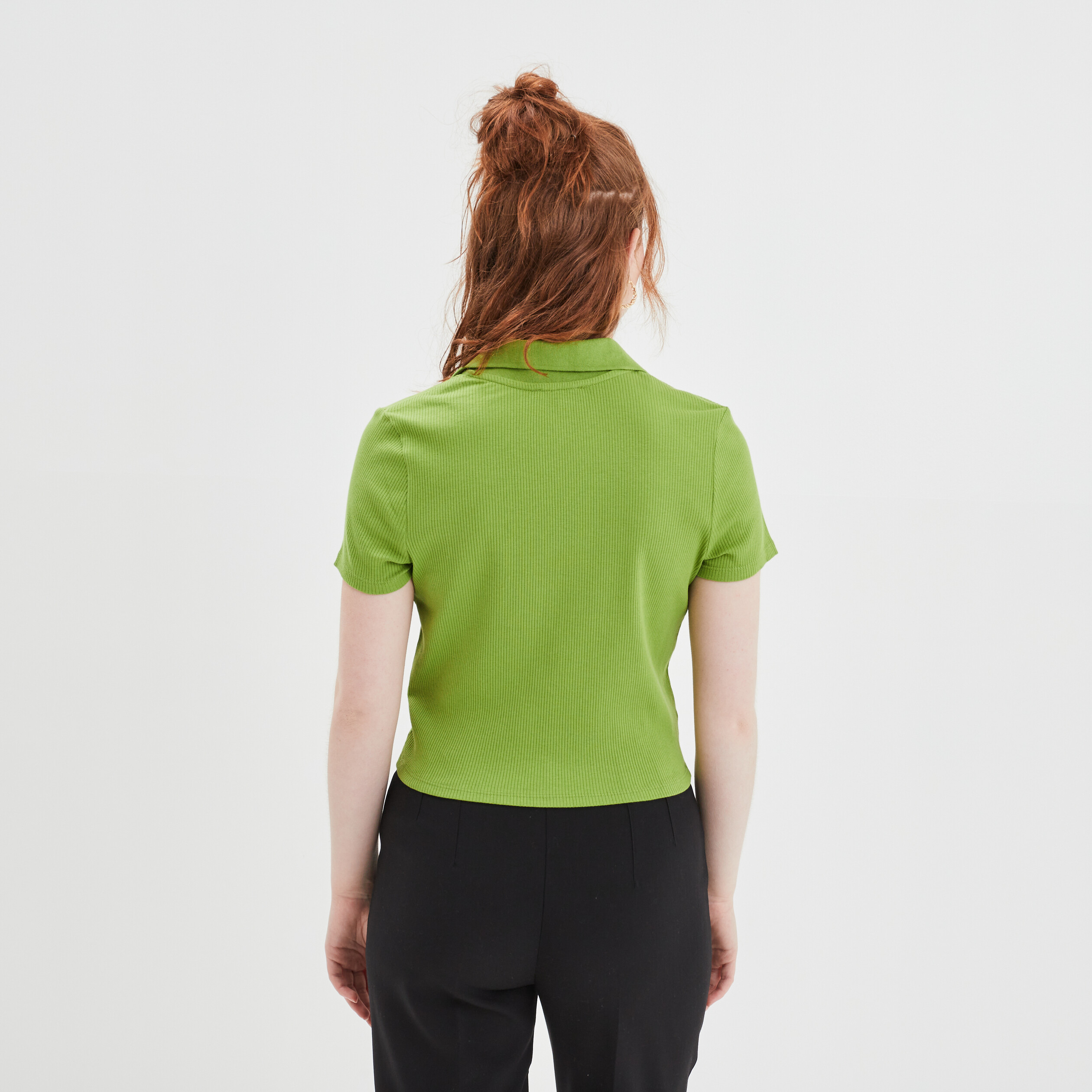 t shirt court cotele col polo coton vert femme T-shirt court côtelé col polo coton vert femme