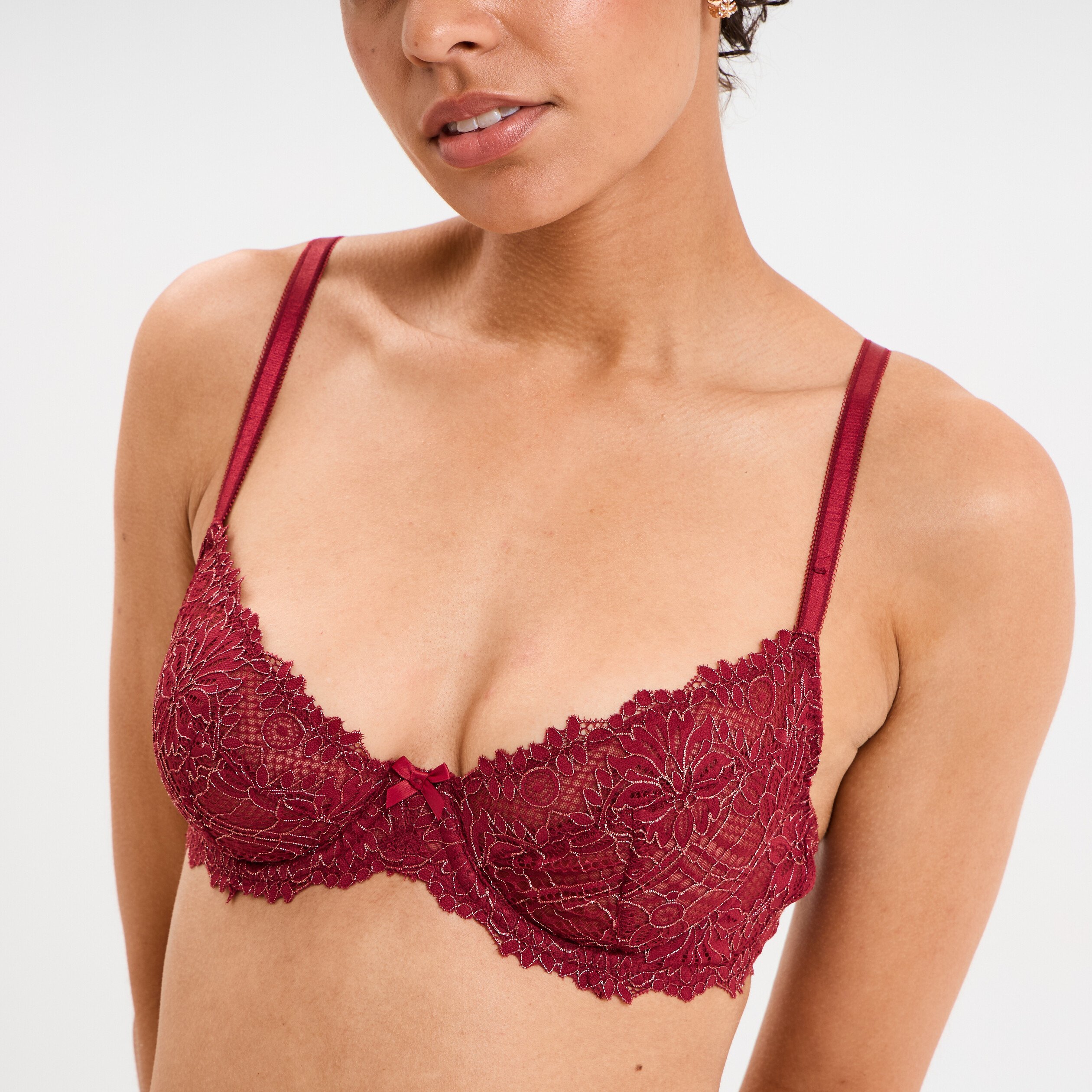 soutien gorge emboitant dentelle rouge fonce femme Soutien-gorge emboîtant dentelle rouge foncé femme