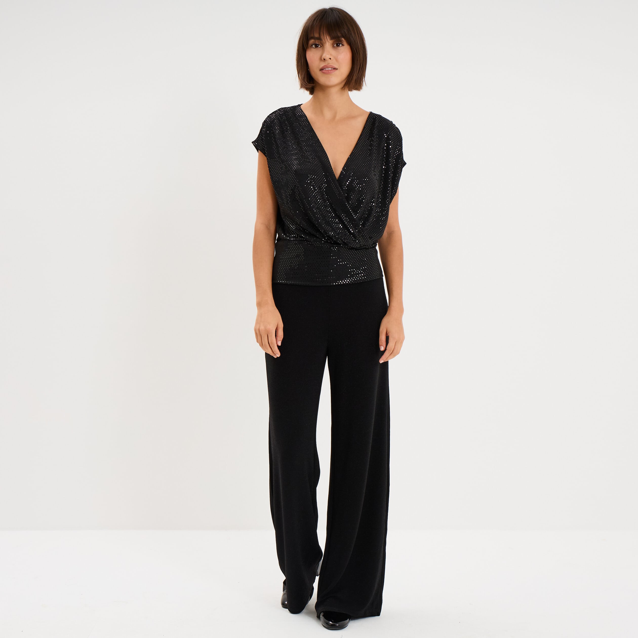 T-shirt &agrave; paillettes col cache-coeur noir femme