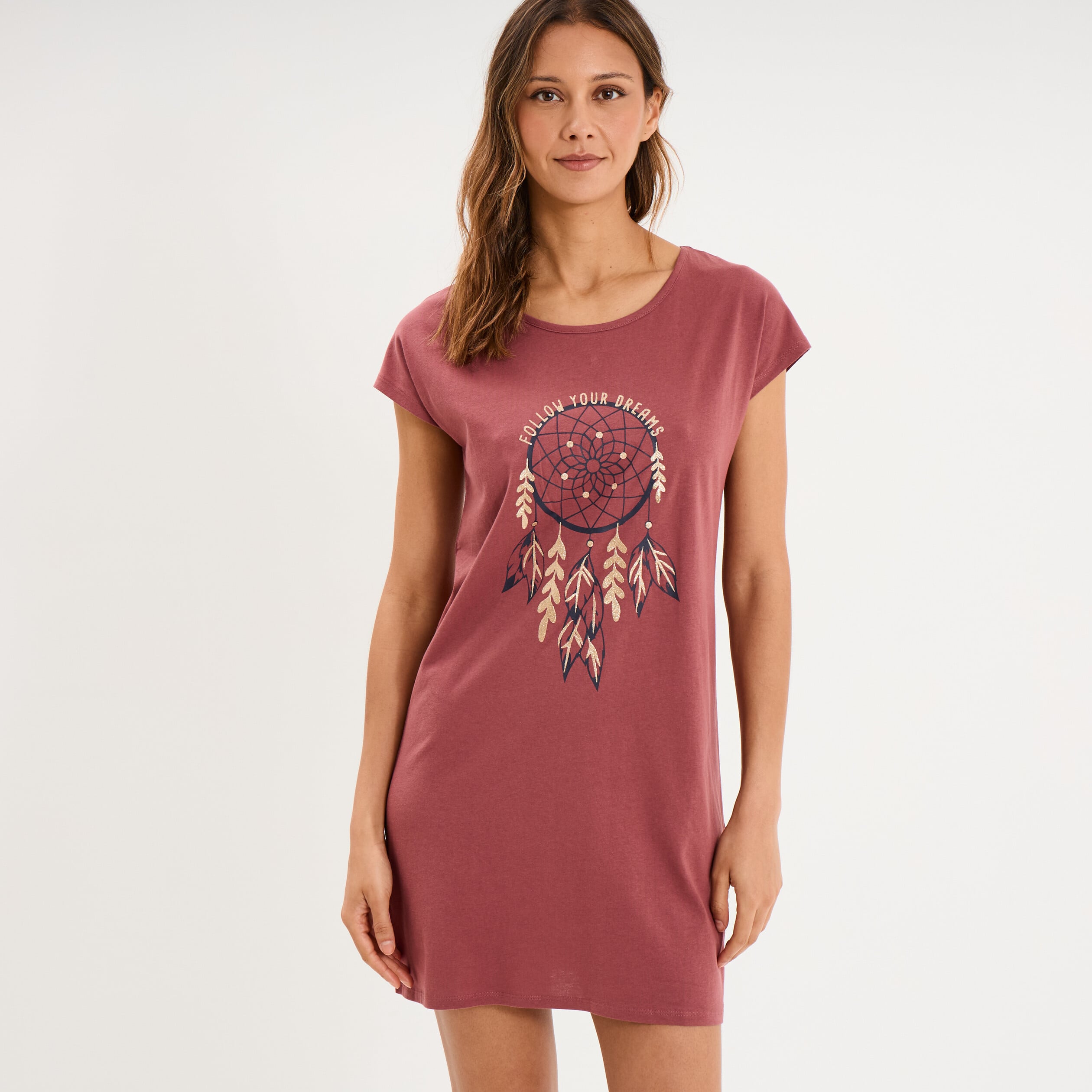 Chemise de nuit courte col rond rose framboise femme