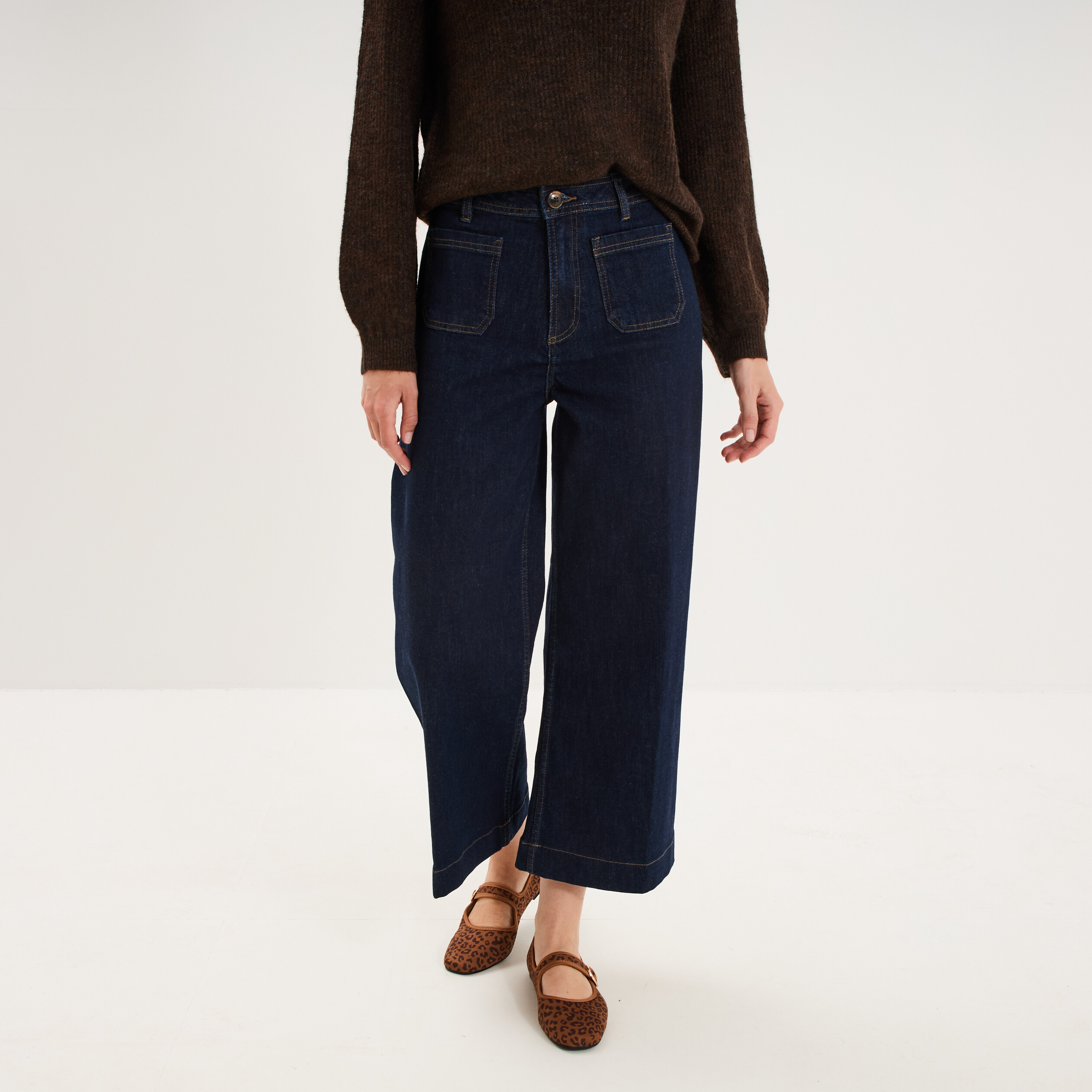Jean large cropped poches plaqu&eacute;es denim brut femme