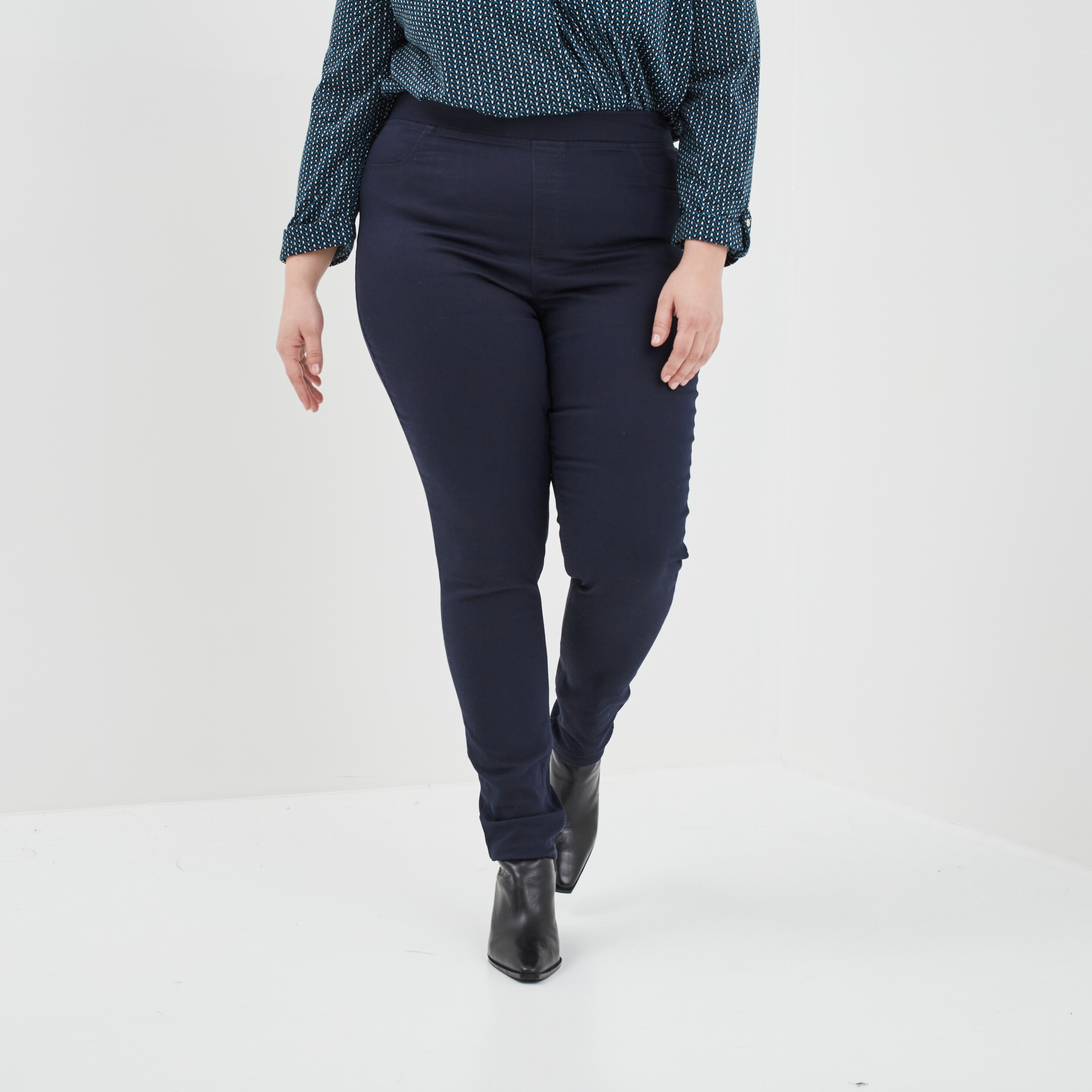 Pantalon de jogging taille élastiquée bleu marine femme grande taille