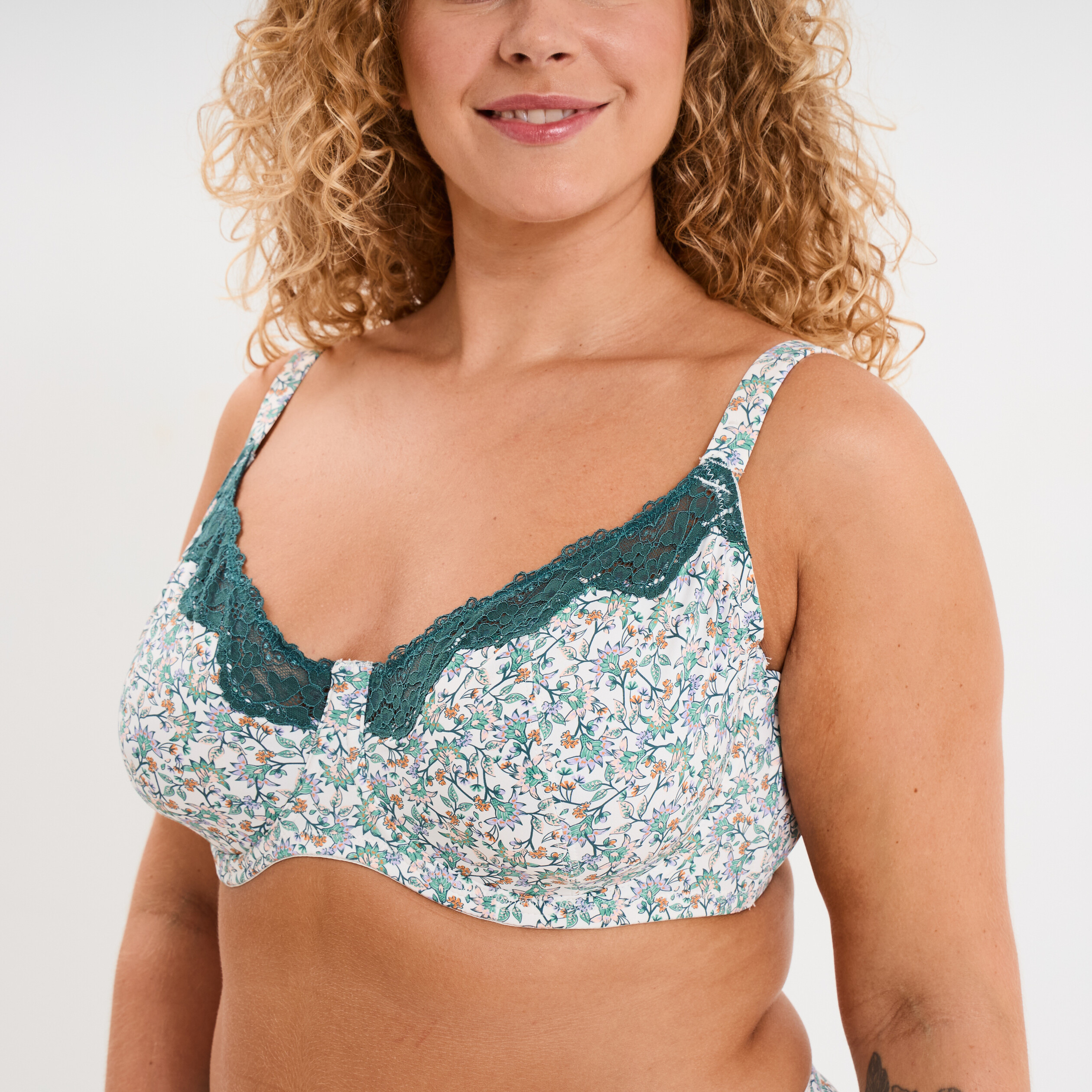 soutien gorge emboitant microfibre ecru femmegt Soutien-gorge emboitant microfibre ecru femme grande taille
