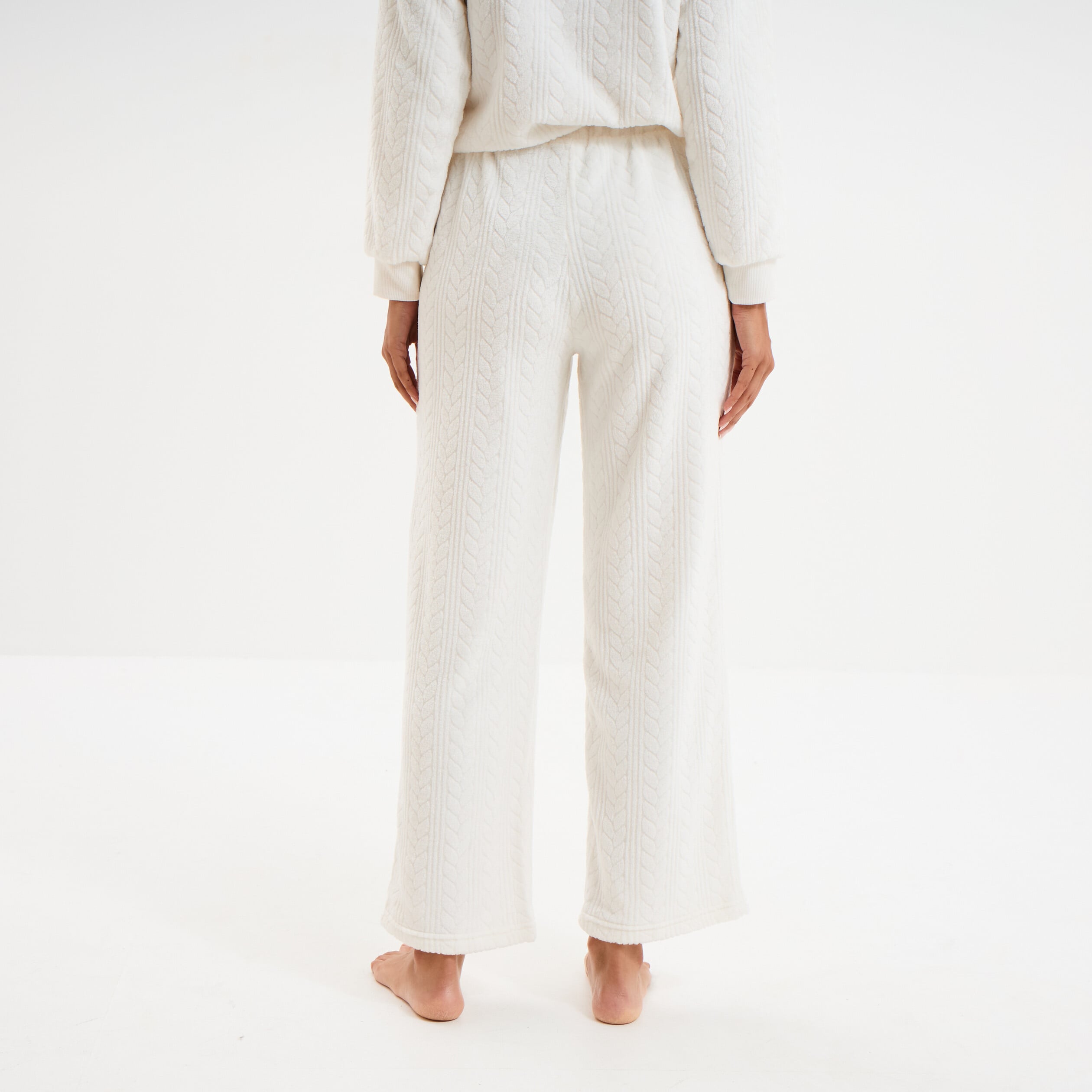 Pantalon effet polaire d&eacute;tails torsades blanc femme