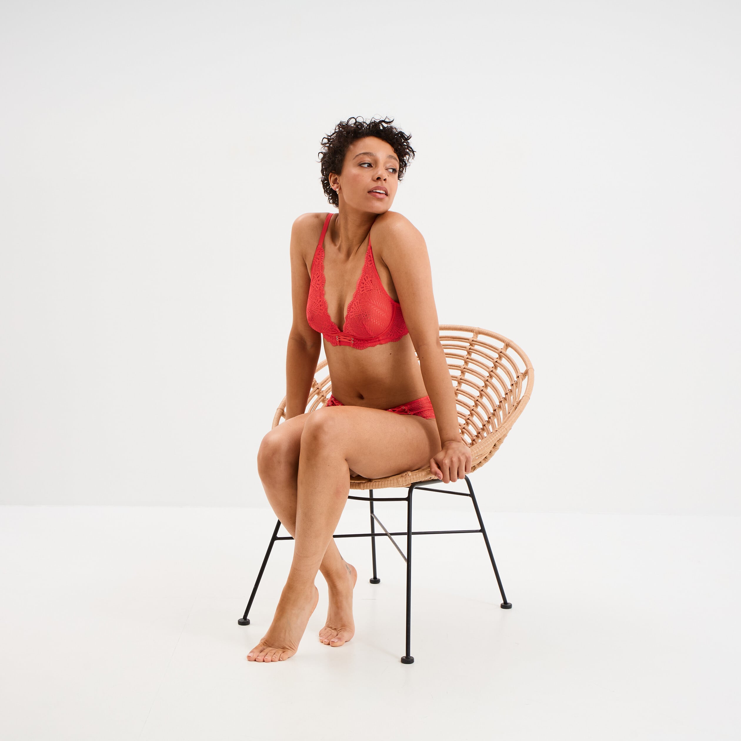 Soutien-gorge foulard dentelle rouge femme
