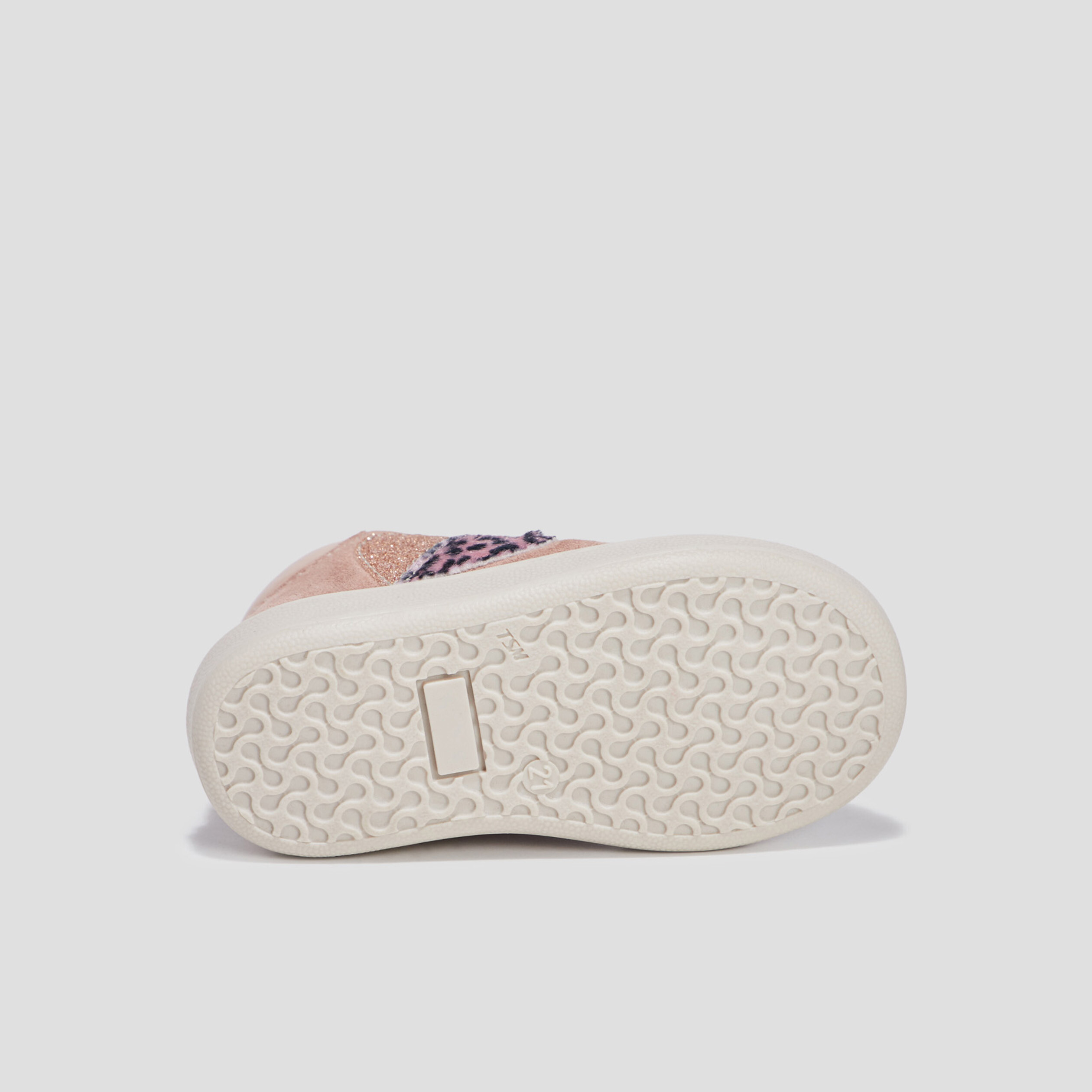 baskets montantes en cuir rose bebef Baskets montantes en cuir rose bébé fille