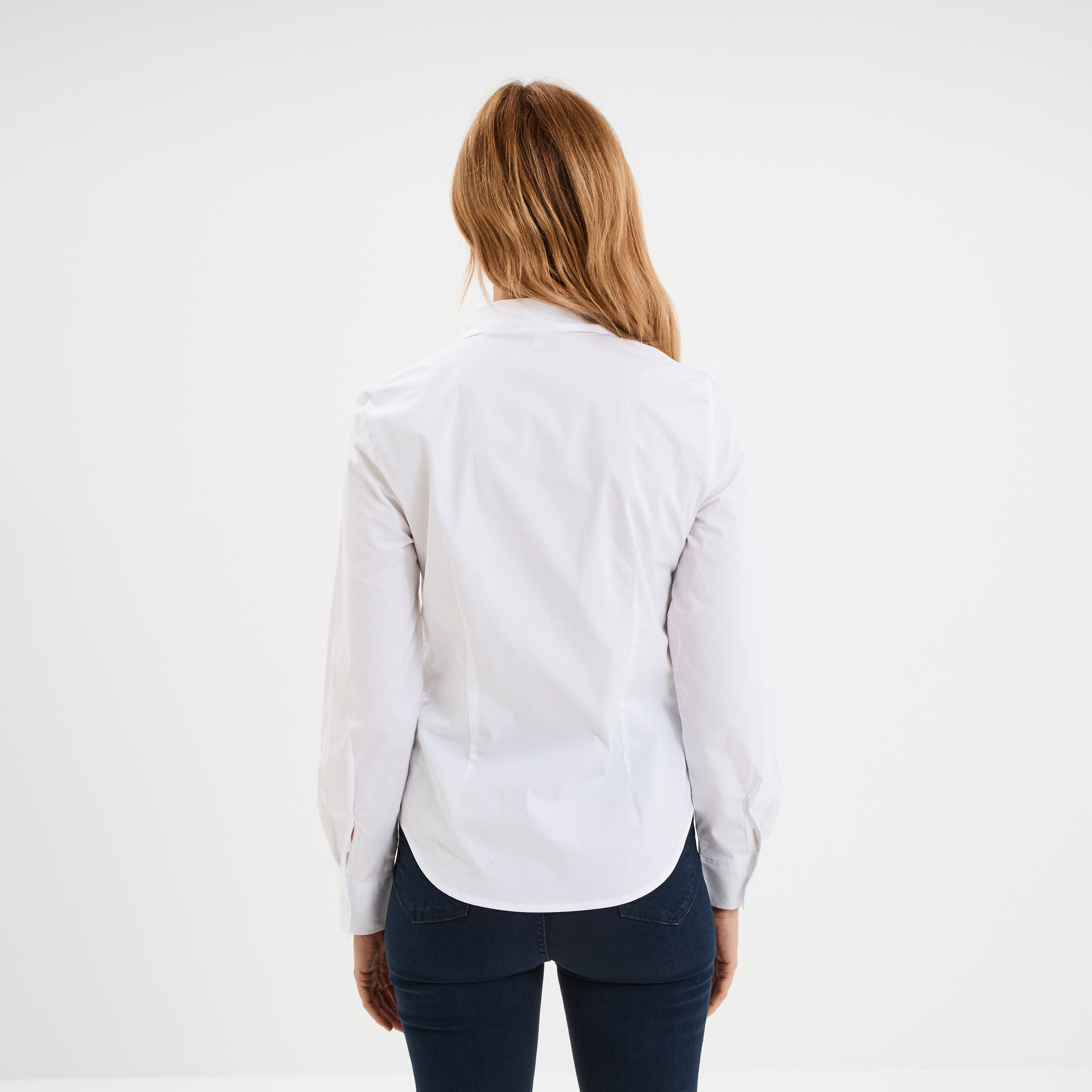 chemise cintree manches longues blanc femme Chemise cintrée manches longues blanc femme