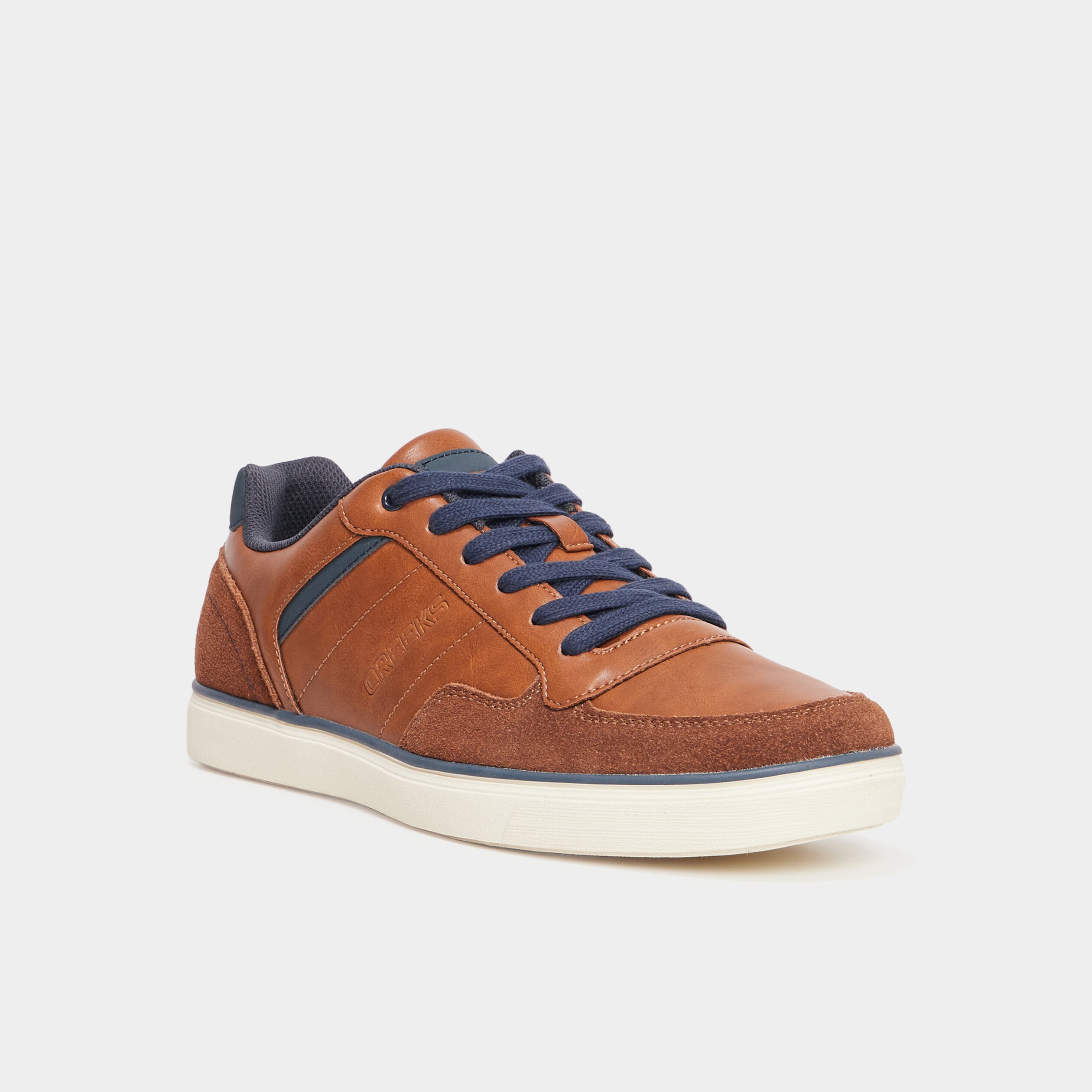 Baskets &agrave; lacets marron homme