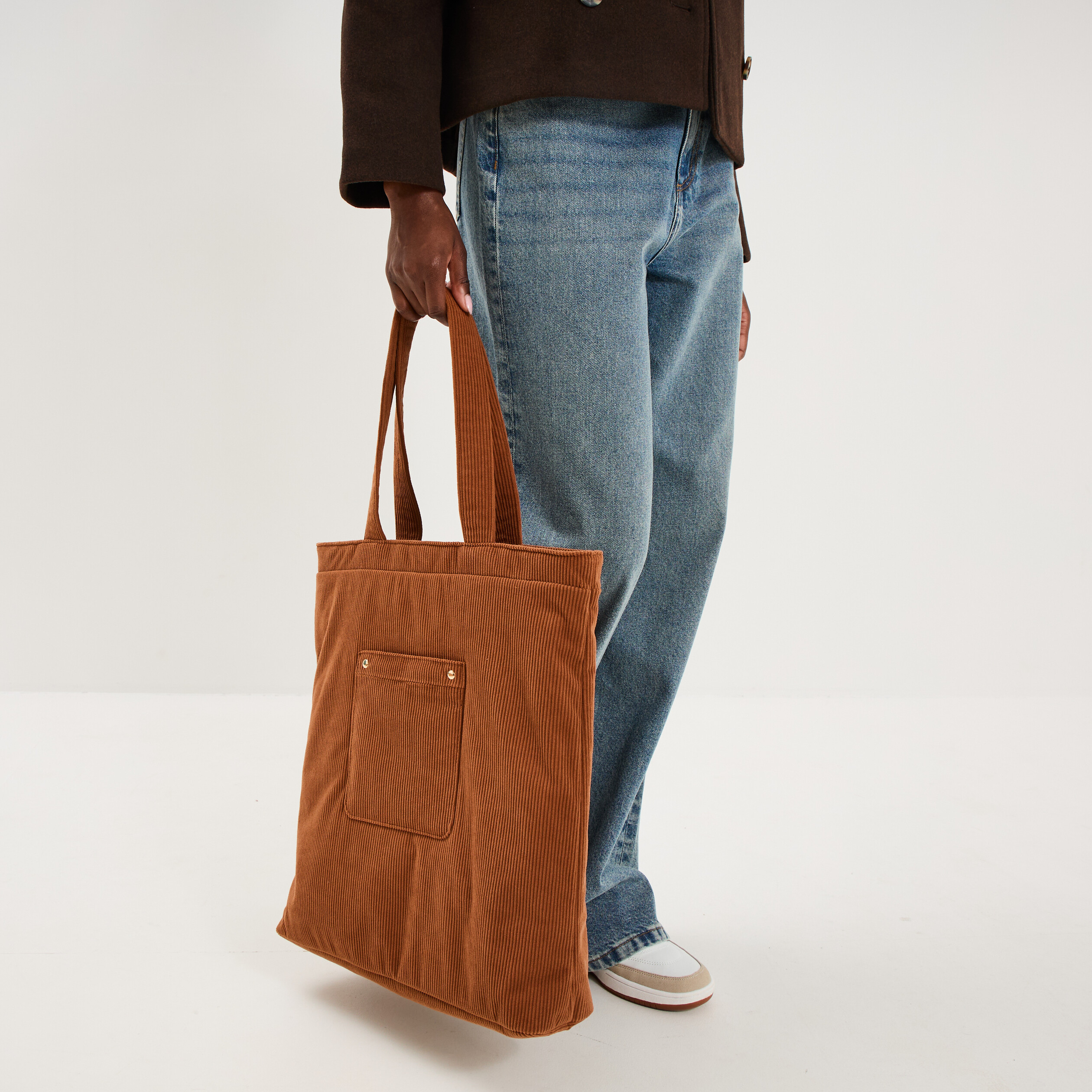 Sac tote bag zipp&eacute; effet velours camel femme