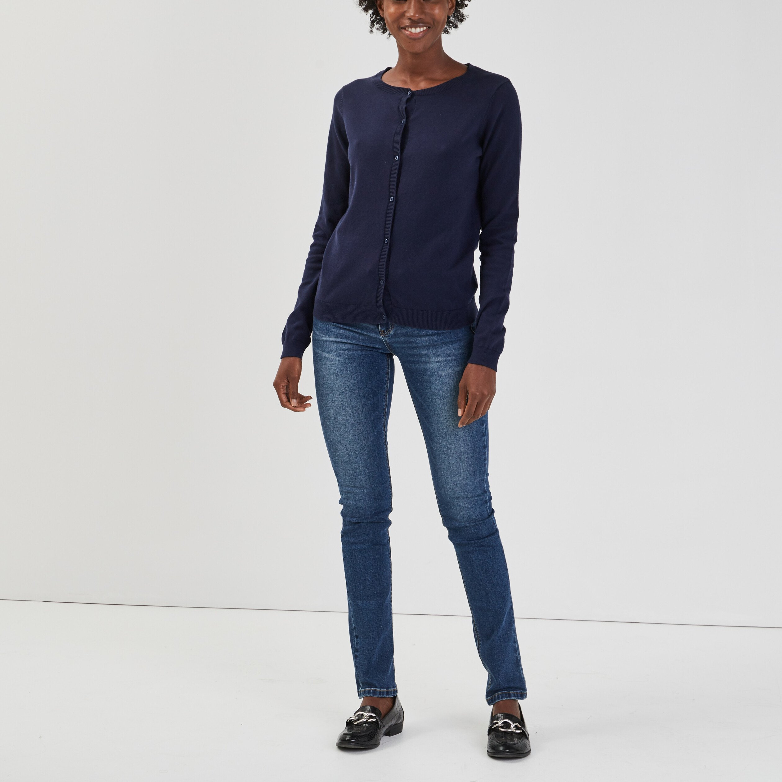 gilet manches longues boutonne col rond bleu marine femme Gilet manches longues boutonné col rond bleu marine femme