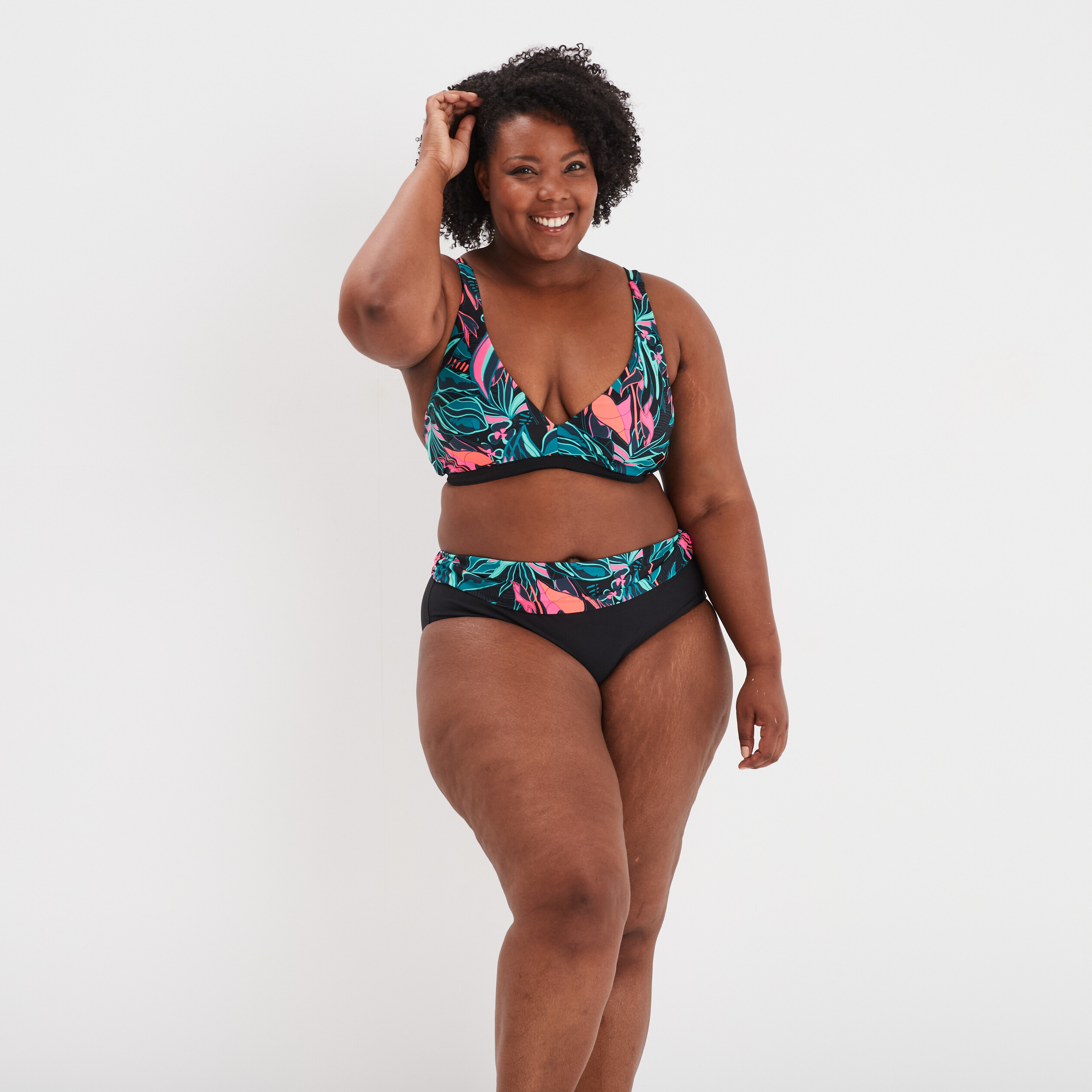 bas de maillot de bain noir femmegt Bas de maillot de bain noir femme grande taille