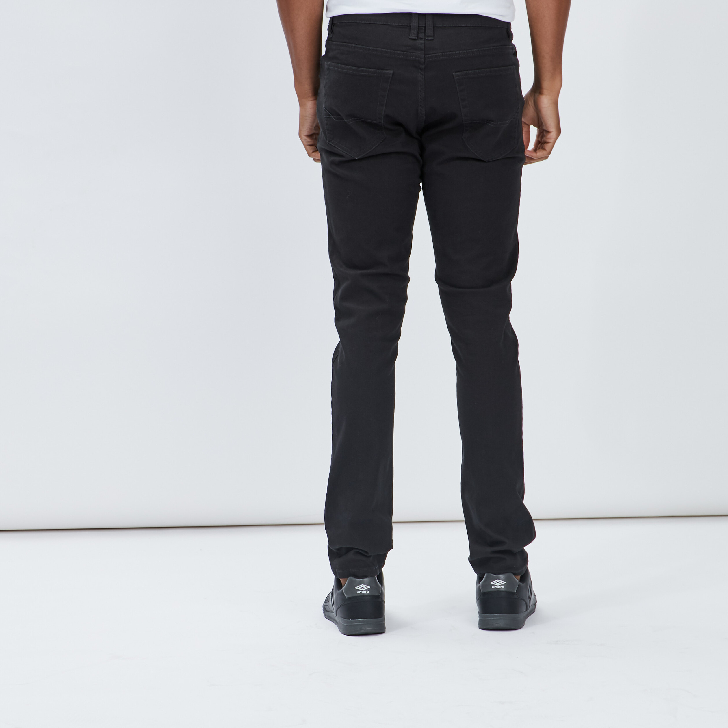 Pantalon droit en coton stretch gris fonc&eacute; homme