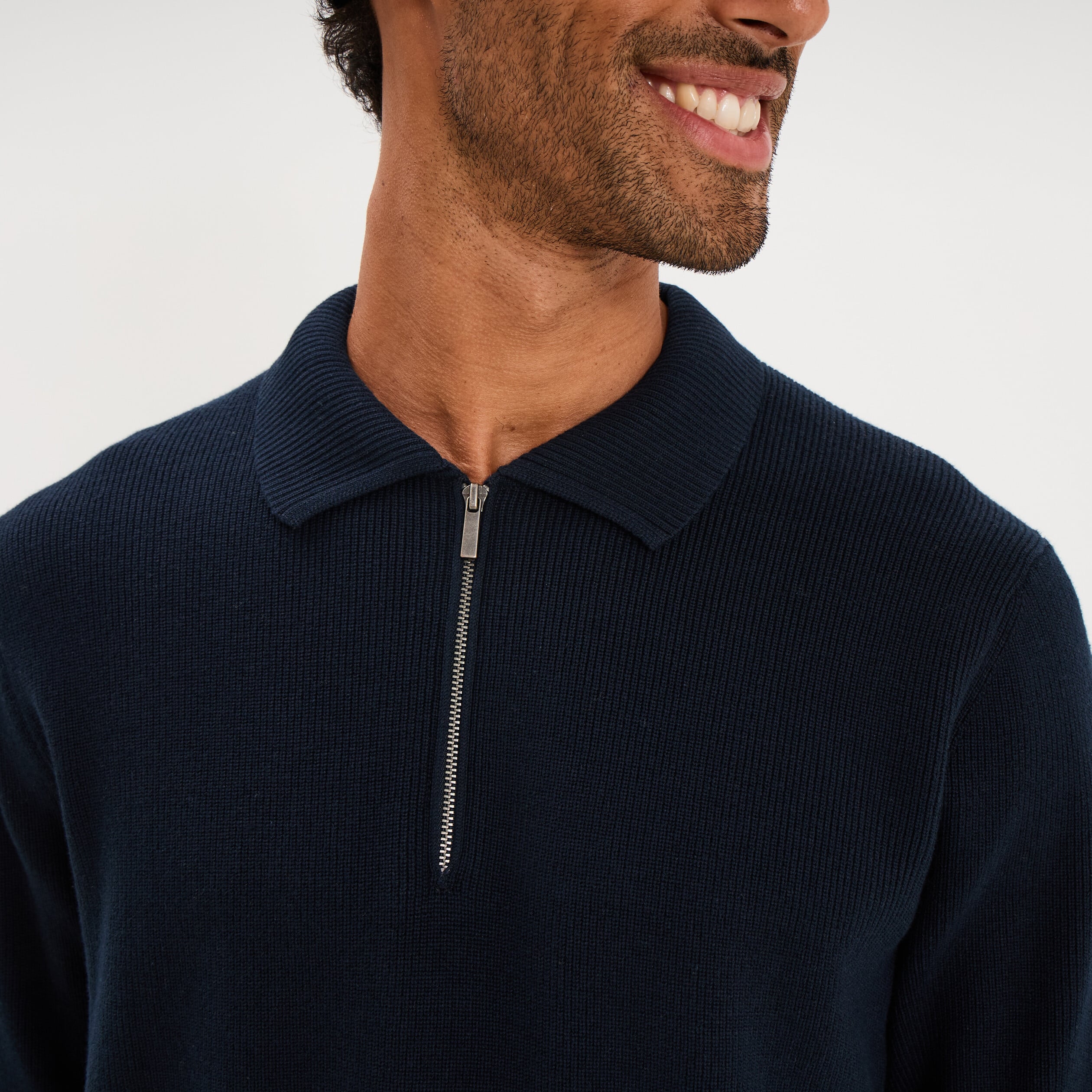 Pull col polo zipp&eacute; manches longues bleu marine homme