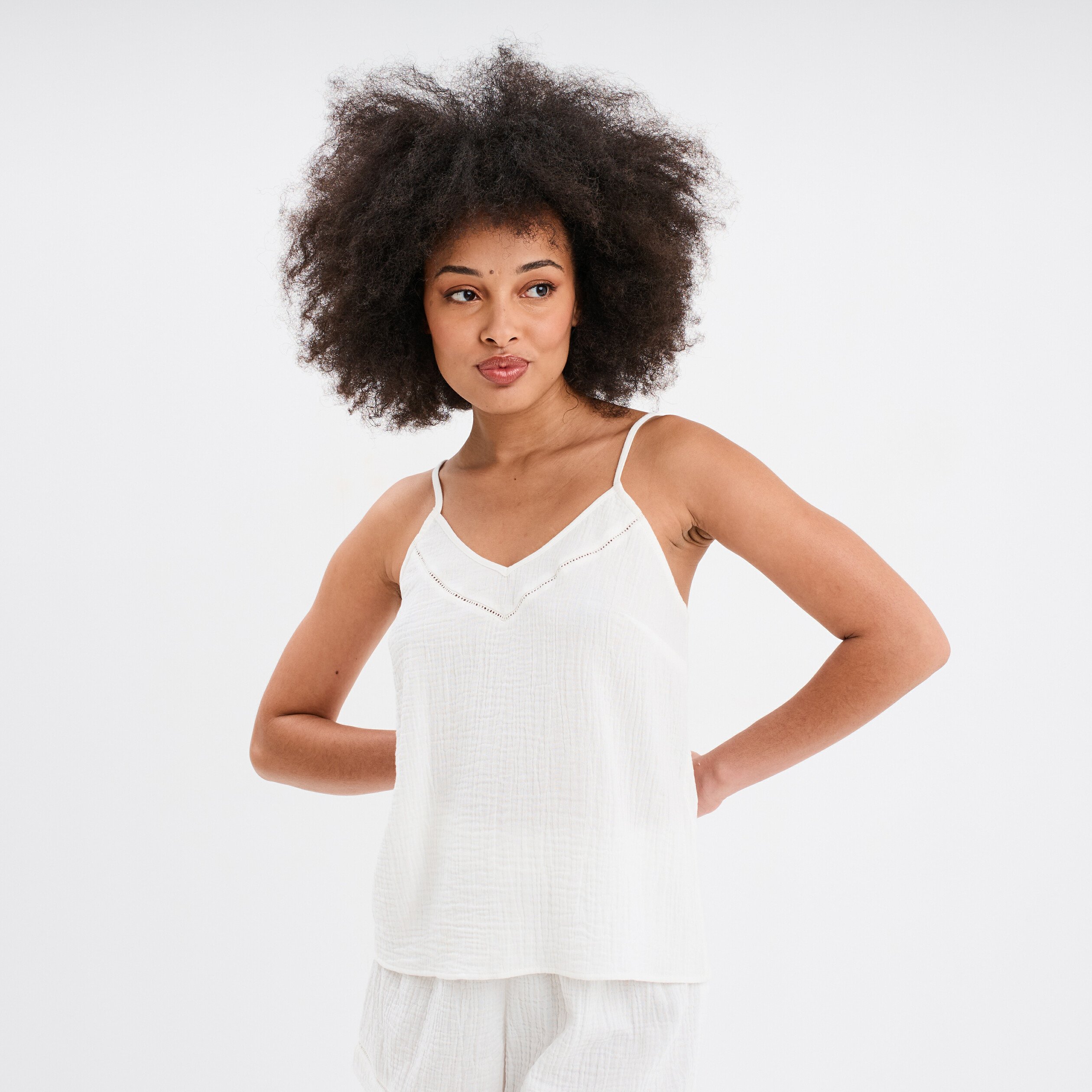 haut de pyjama debardeur gaze de coton blanc femme Haut de pyjama débardeur gaze de coton blanc femme