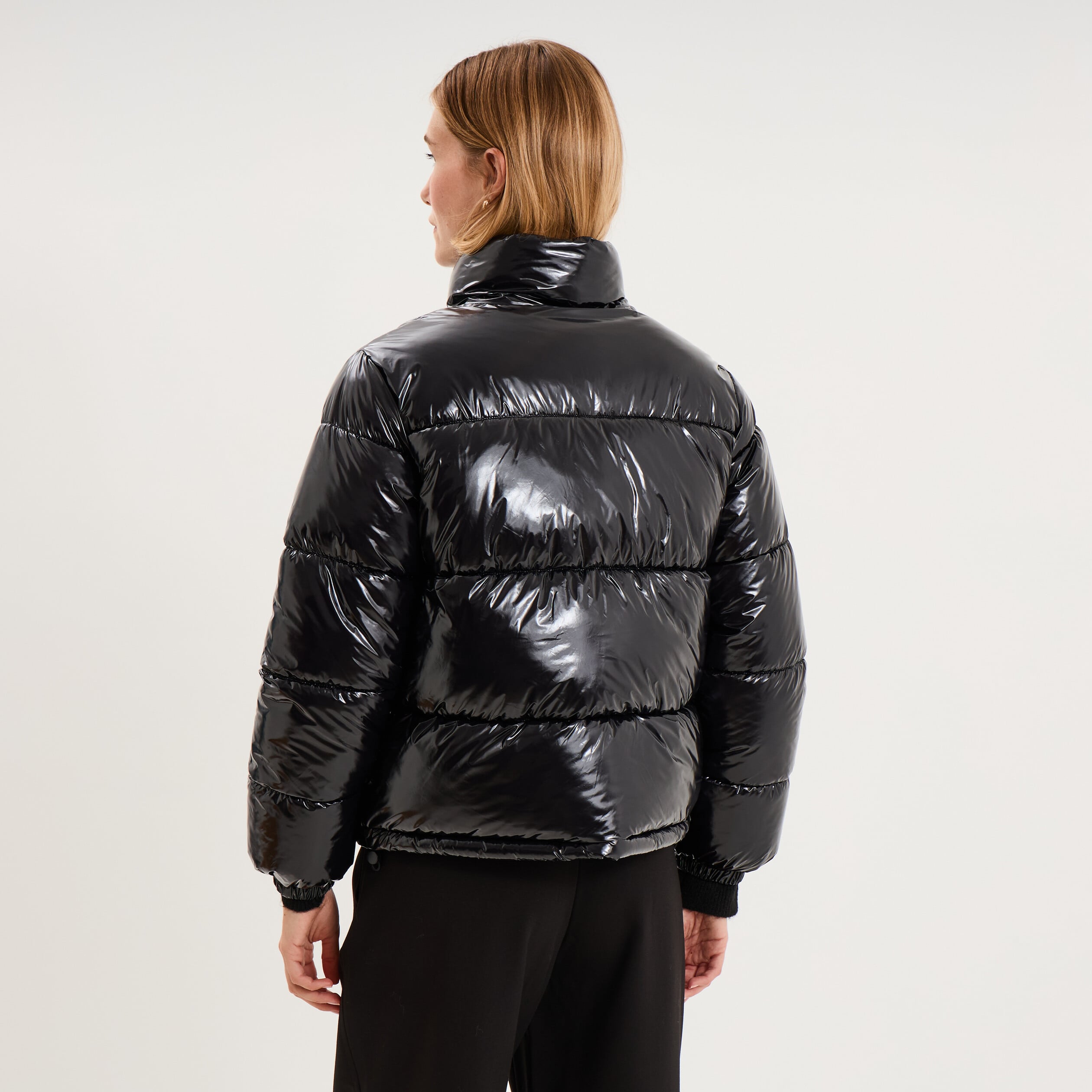 Doudoune courte oversize col montant noir femme