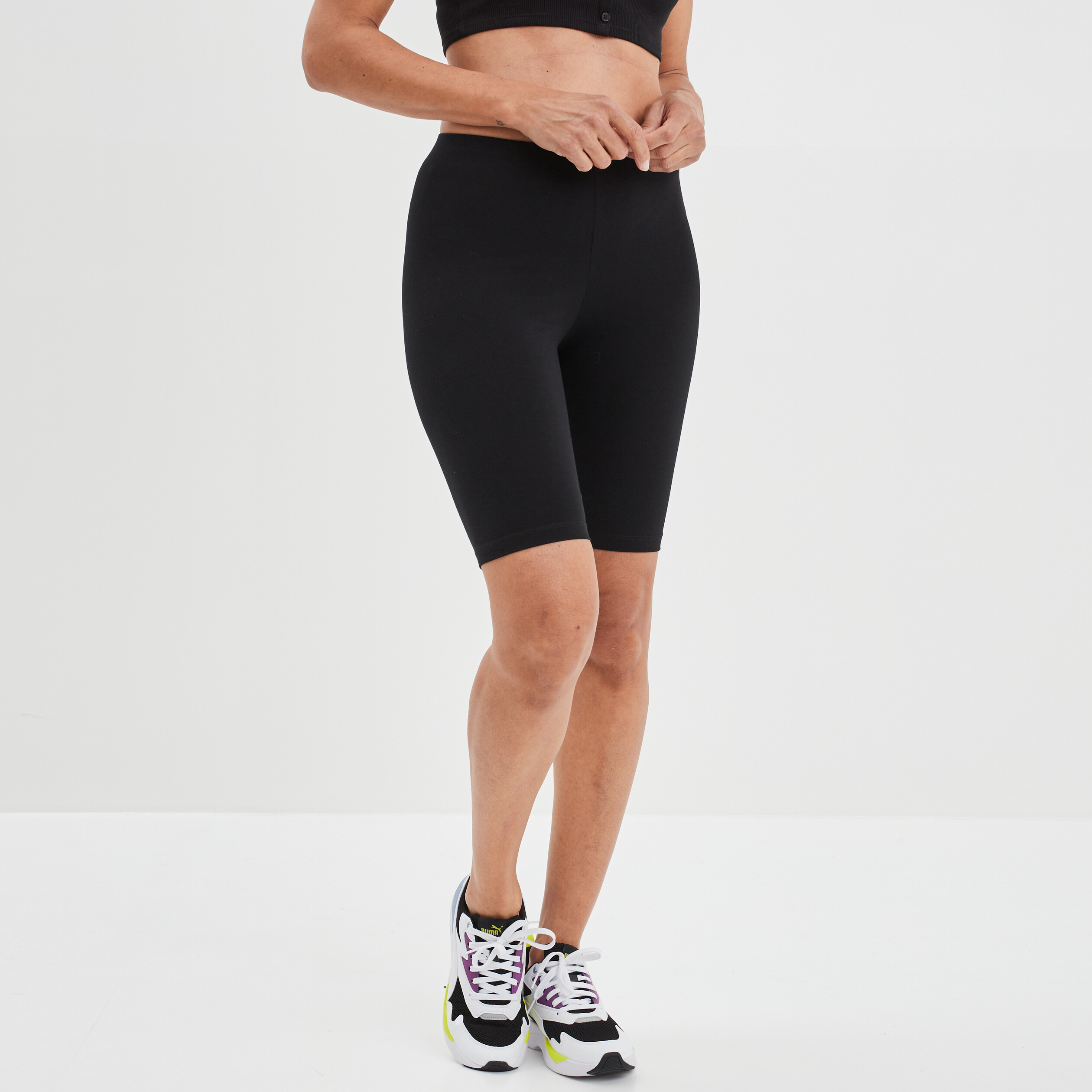 Short cycliste ajusté noir femme