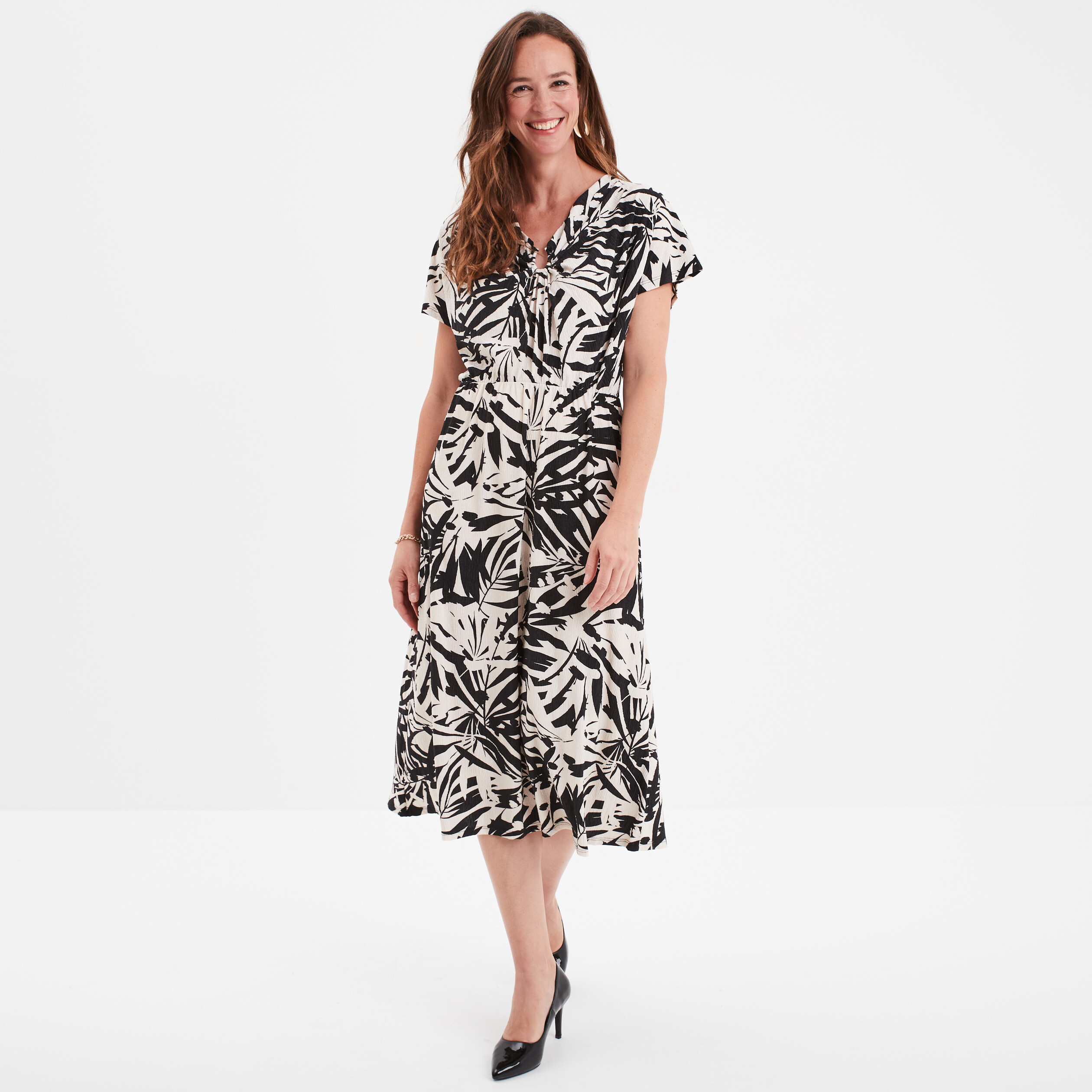 robe midi evasee boucle au col mosquitos noir femme Robe midi évasée boucle au col Mosquitos noir femme