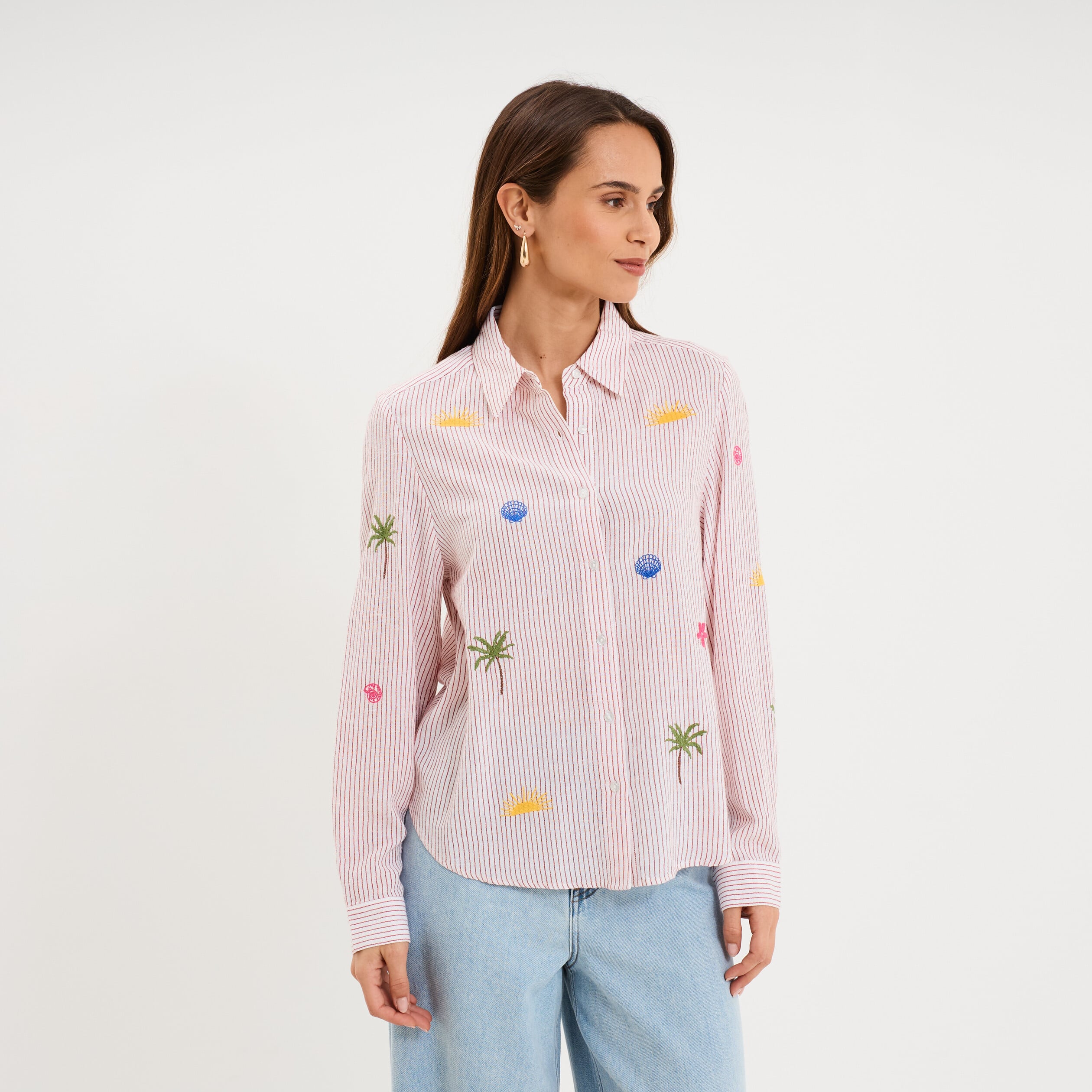 Chemise brod&eacute;e manches longues rouge femme