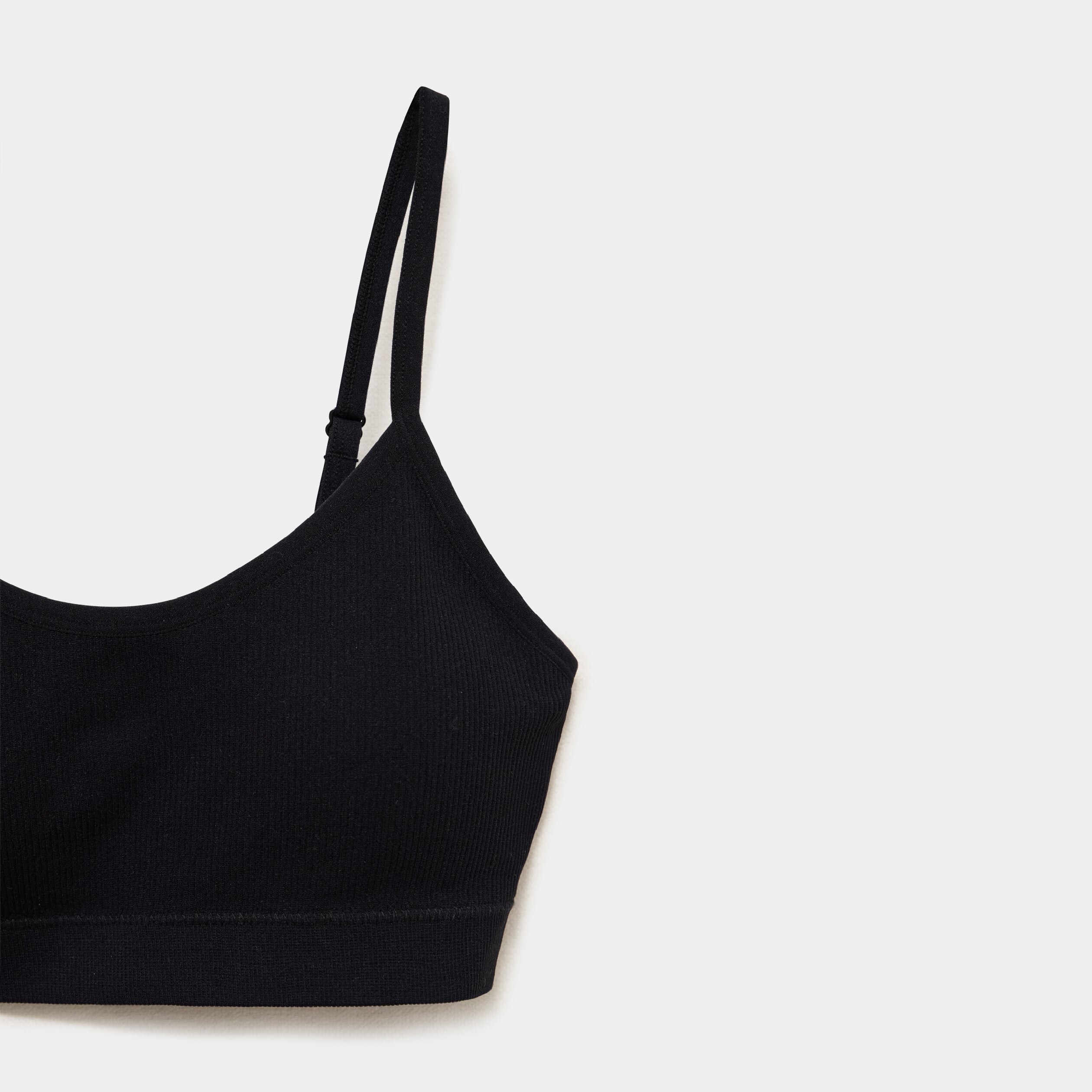 Lot 2 brassi&egrave;res padd&eacute;es sans couture noir femme