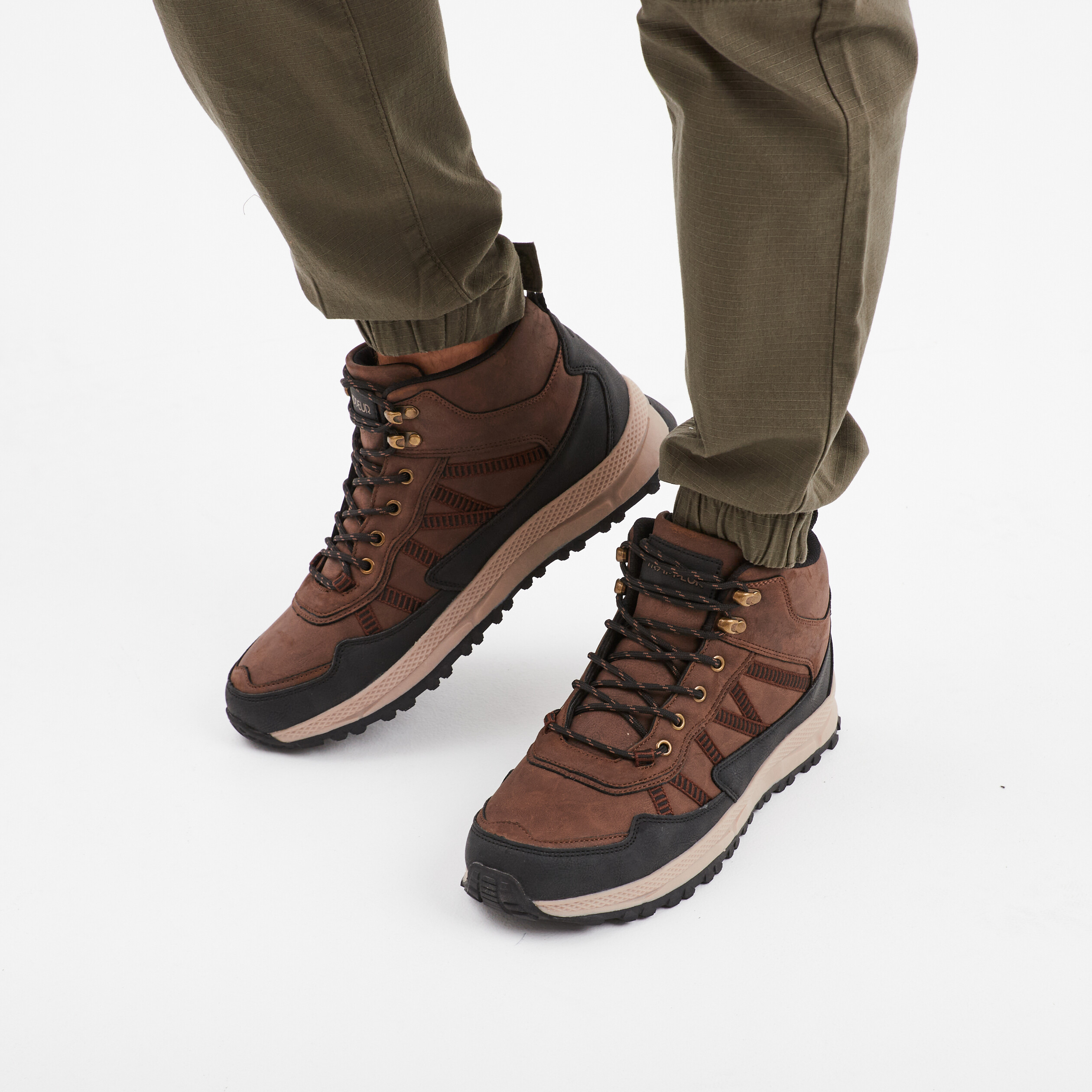 baskets montantes a lacets marron cognac homme Baskets montantes à lacets marron cognac homme