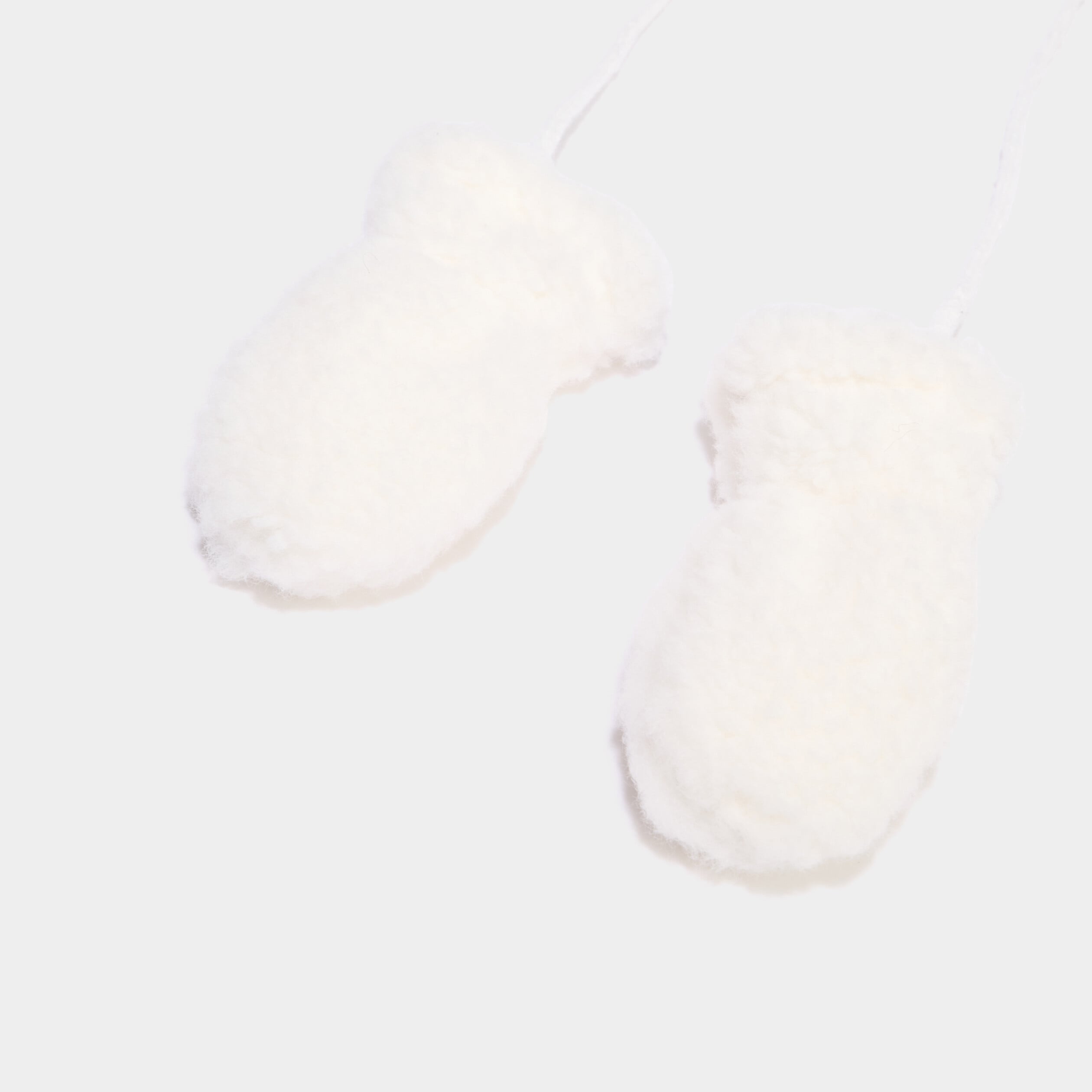 Mouffles effet polaire avec cordon ivoire b&eacute;b&eacute;