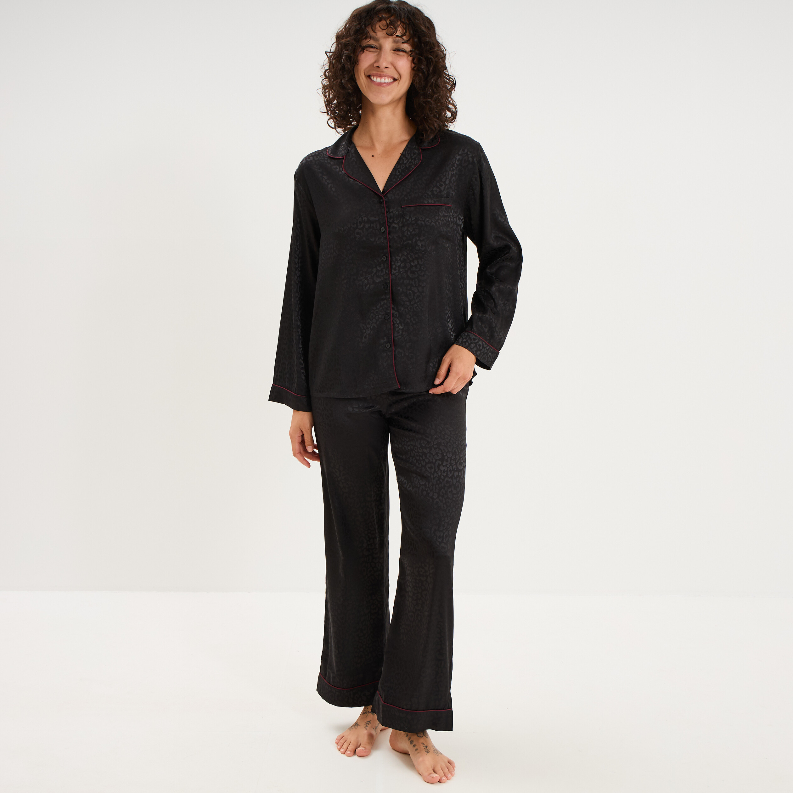 Ensemble pyjama satin chemise pantalon noir femme
