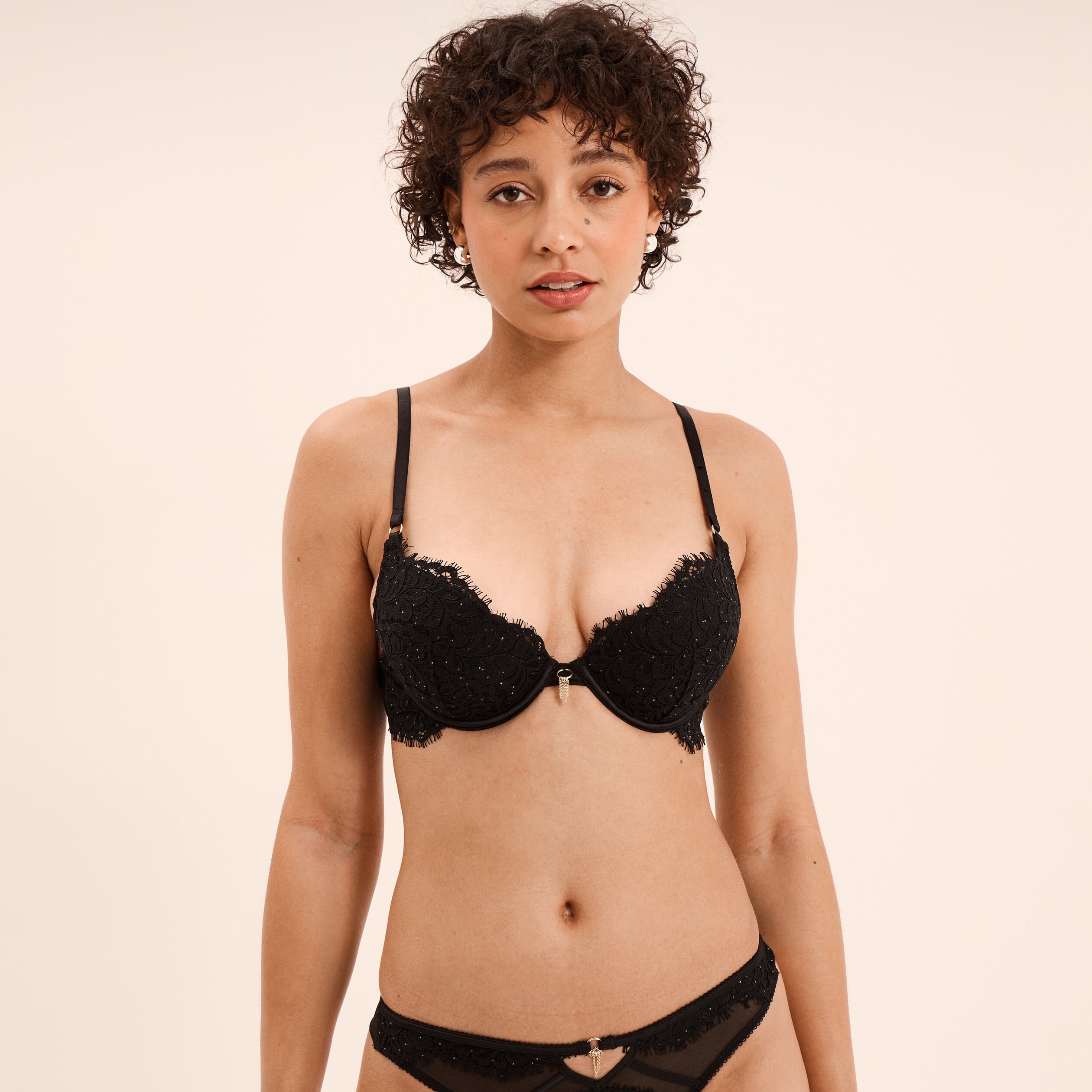 Soutien-gorge maxi push-up dentelle noir femme