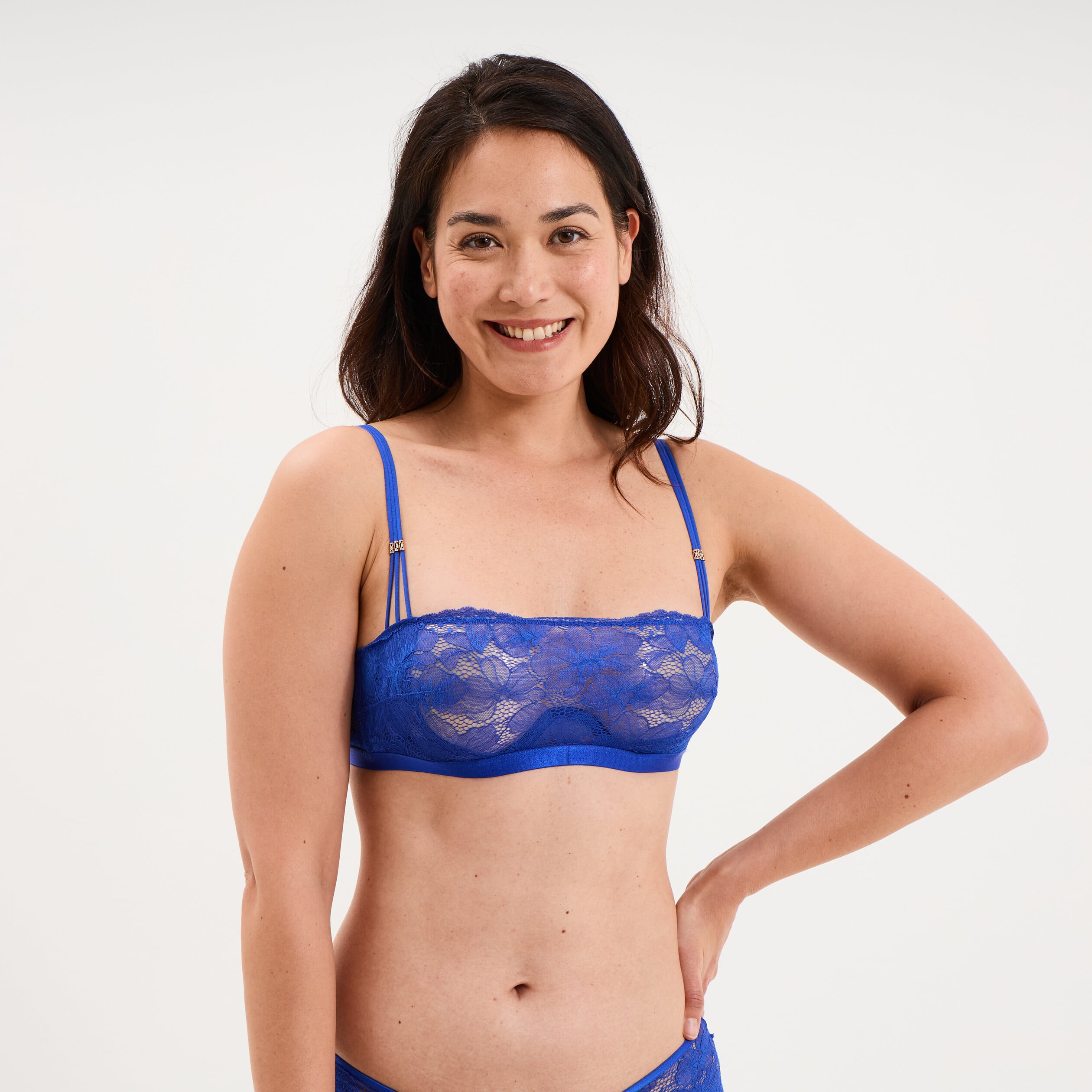 Soutien-gorge bandeau dentelle bleu electrique femme