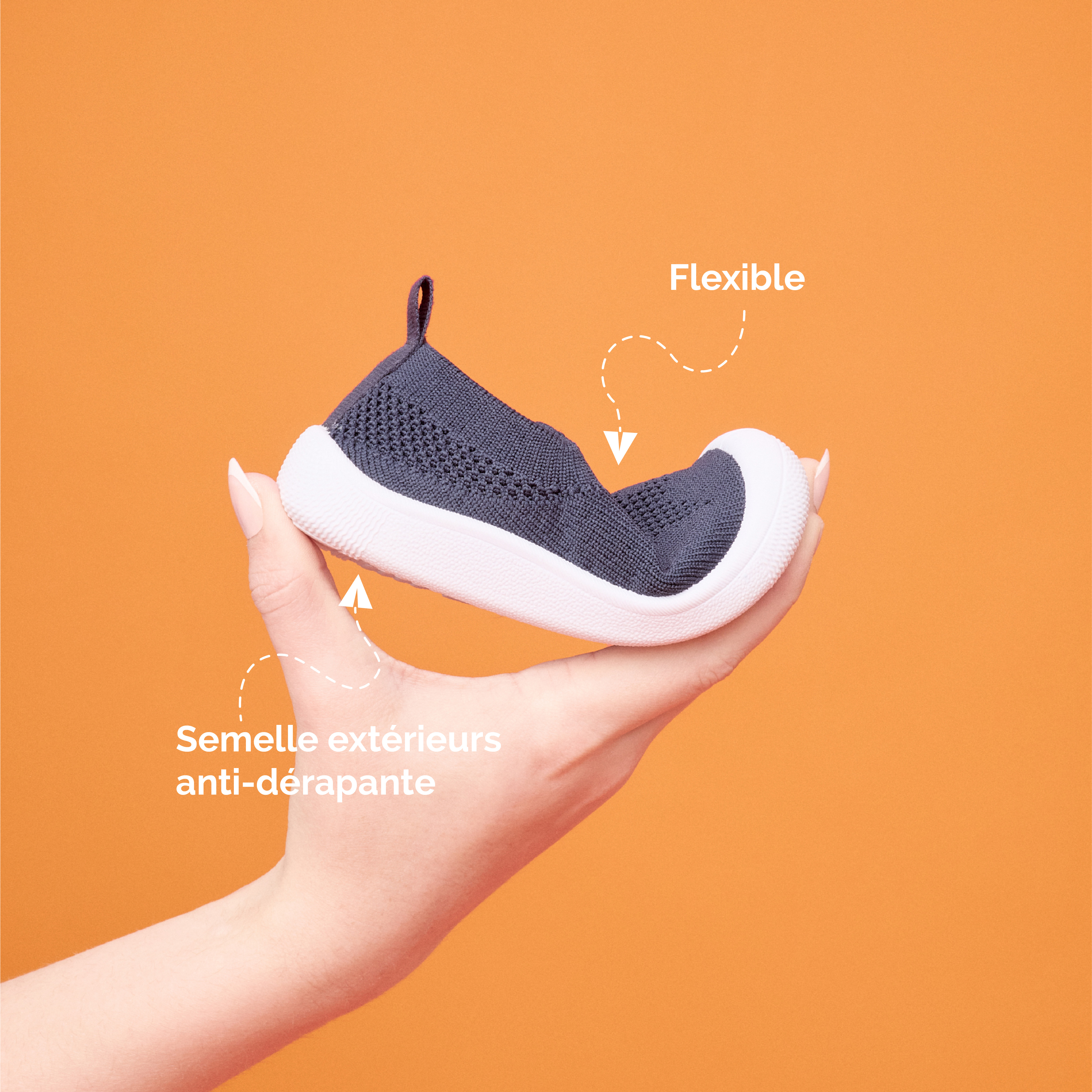 Baskets bout renforc&eacute; &agrave; semelle souple bleu marine b&eacute;b&eacute; gar&ccedil;on