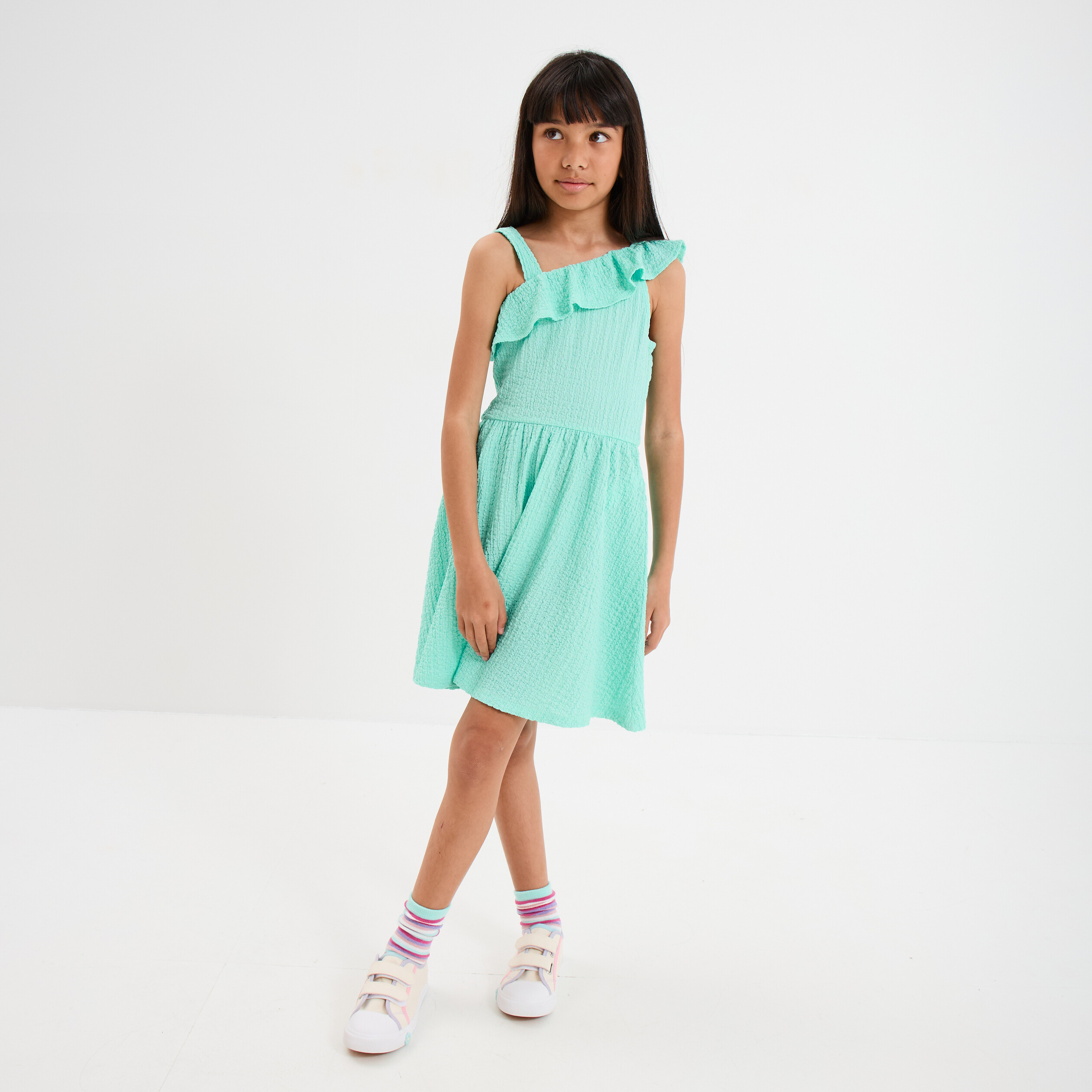 Robe courte col asym&eacute;trique &agrave; volants bleu turquoise fille
