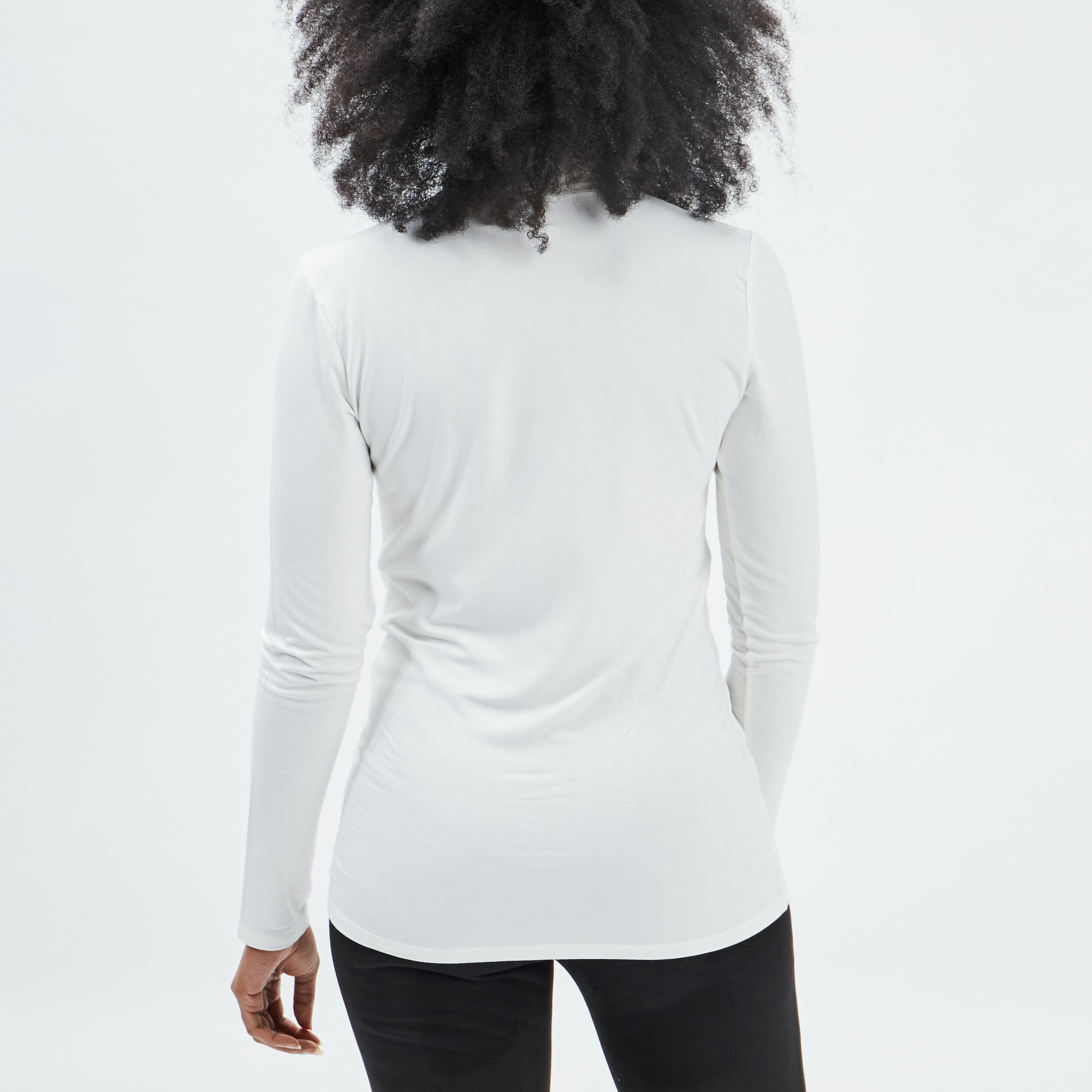 T-shirt manches longues col roul&eacute; ecru femme