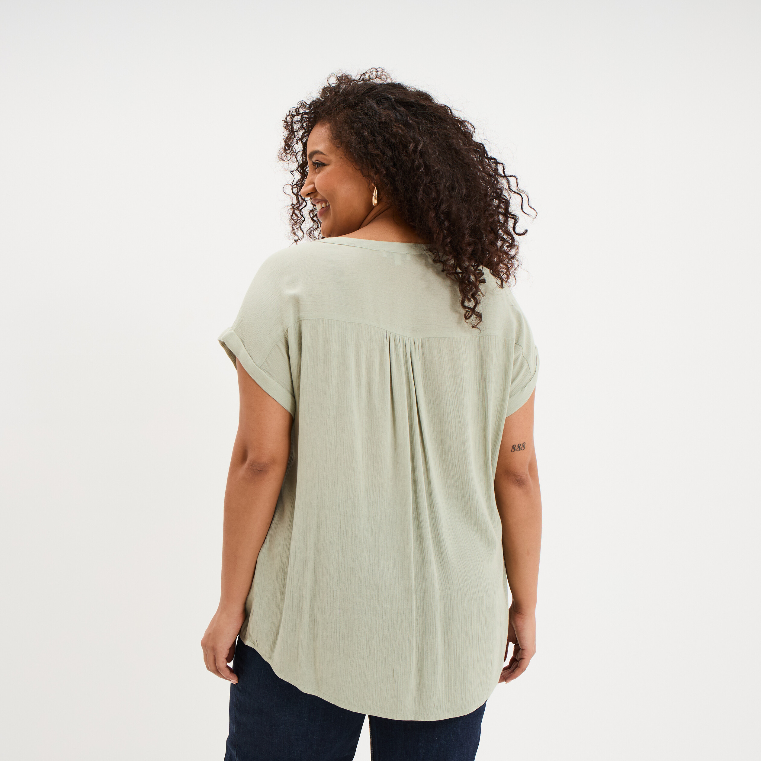 Blouse col en V manches courtes vert kaki femme grande taille