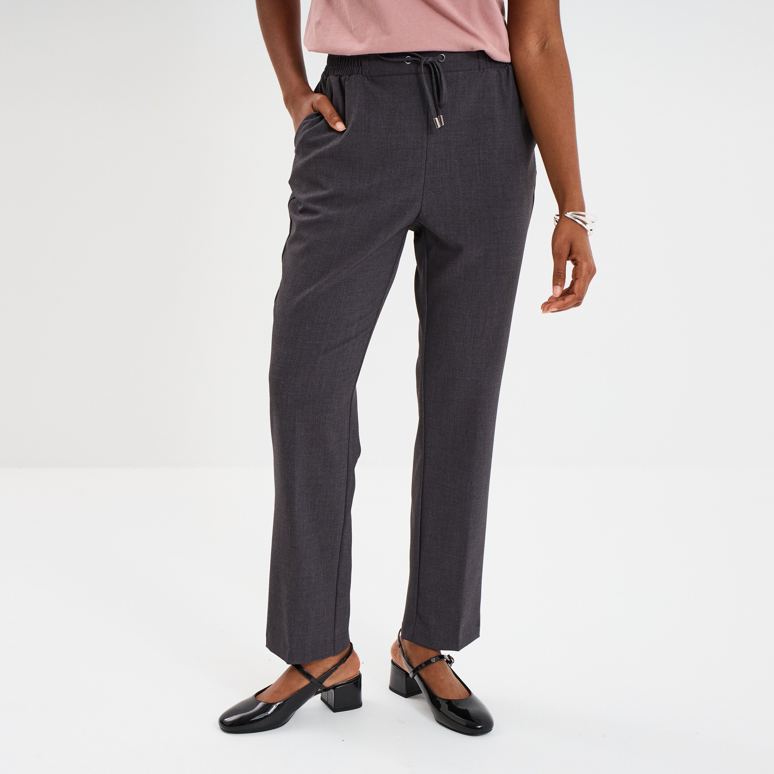 pantalon de jogging chino gris fonce femme Pantalon de jogging chino gris foncé femme