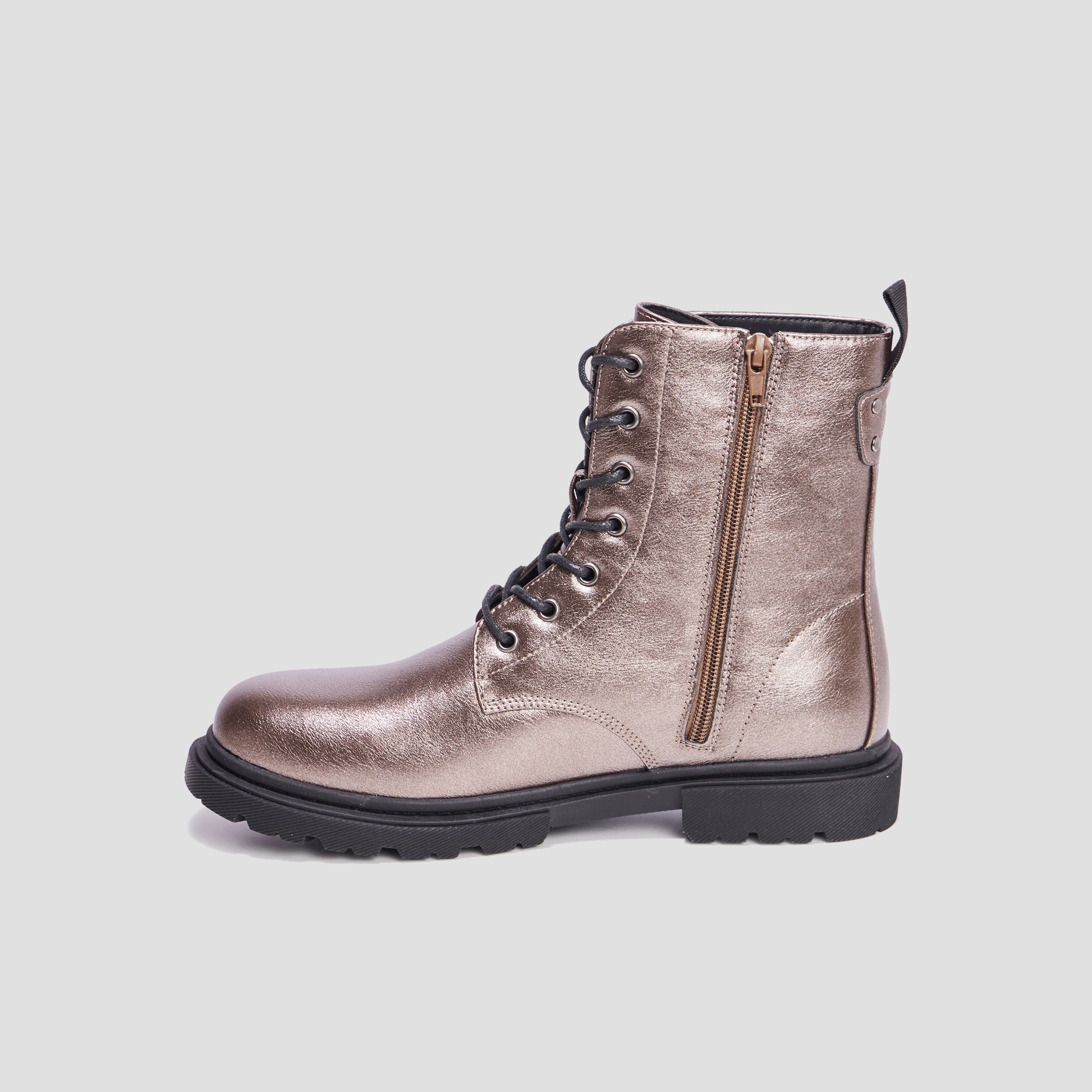 Bottines vernies zippées à lacets gris argent femme La Halle