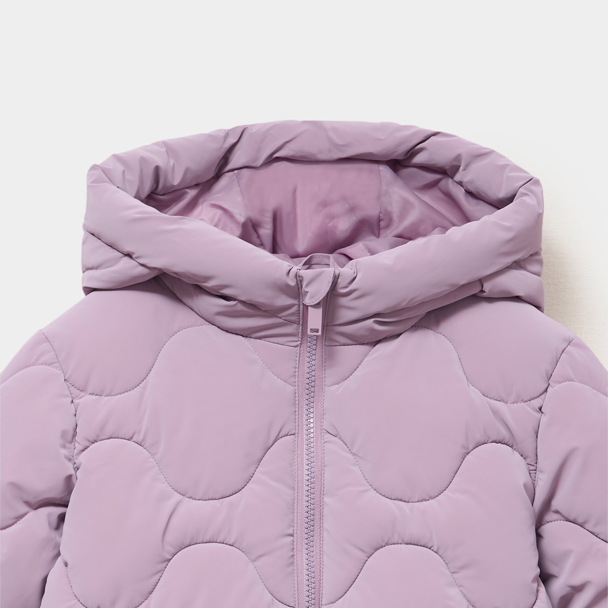 Doudoune matelass&eacute;e &agrave; capuche courte mauve fille