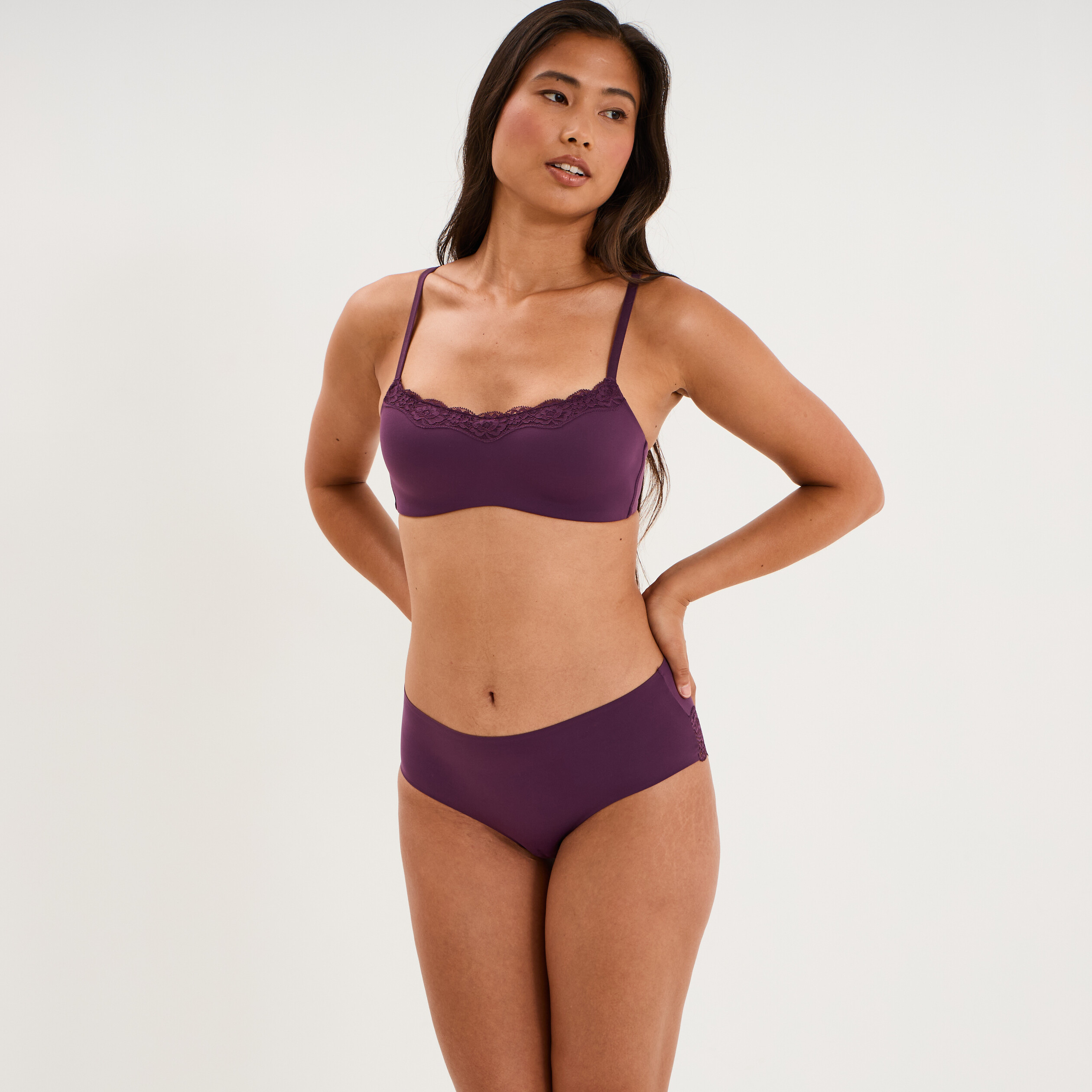 Soutien-gorge bandeau bretelles fines prune femme