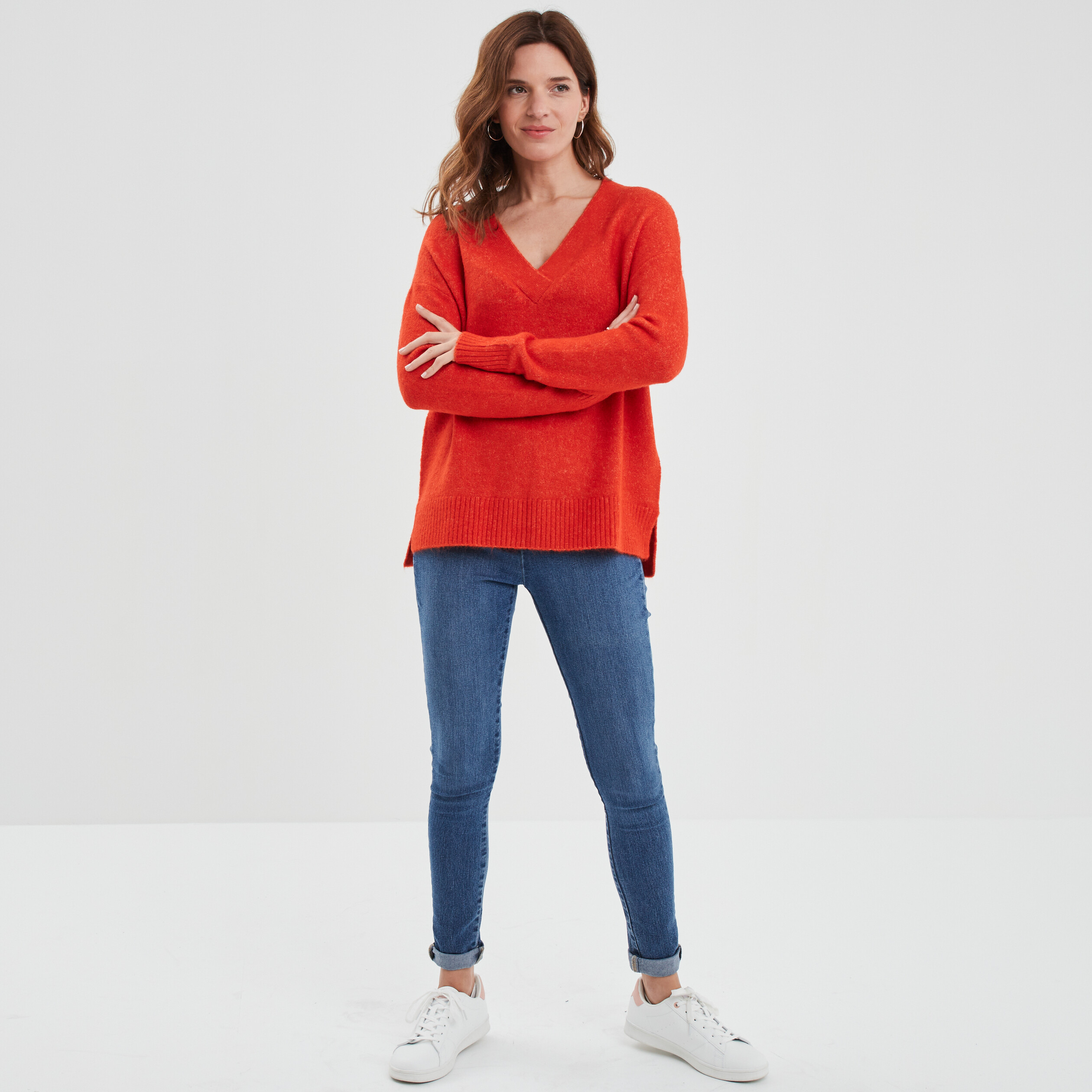 Pull femme rouge col v deals