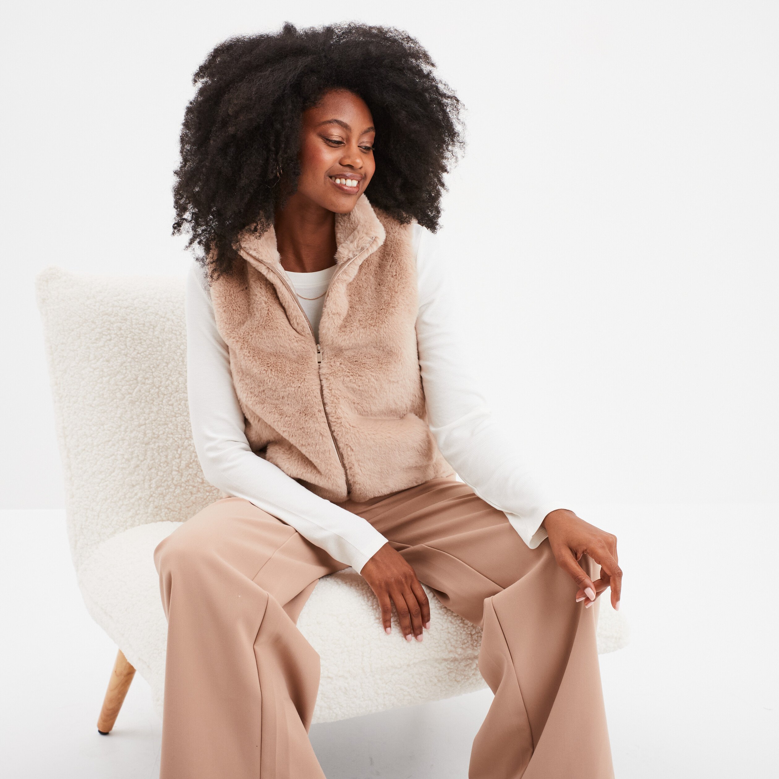 veste fausse fourrure fermeture a zip beige femme Veste fausse fourrure fermeture à zip beige femme