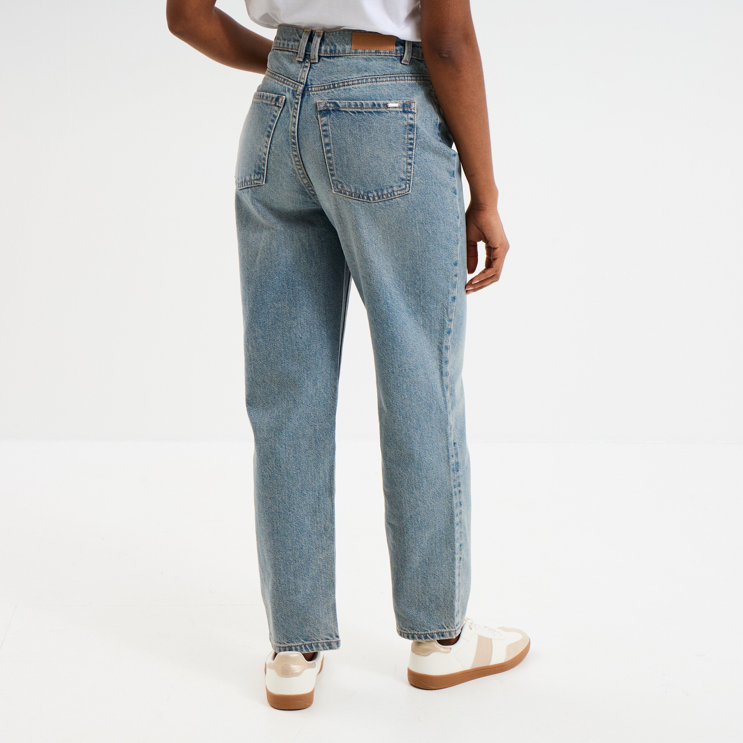 jeans mom 78eme taille haute creeks denim dirty femme Jeans mom 7/8ème taille haute Creeks denim dirty femme