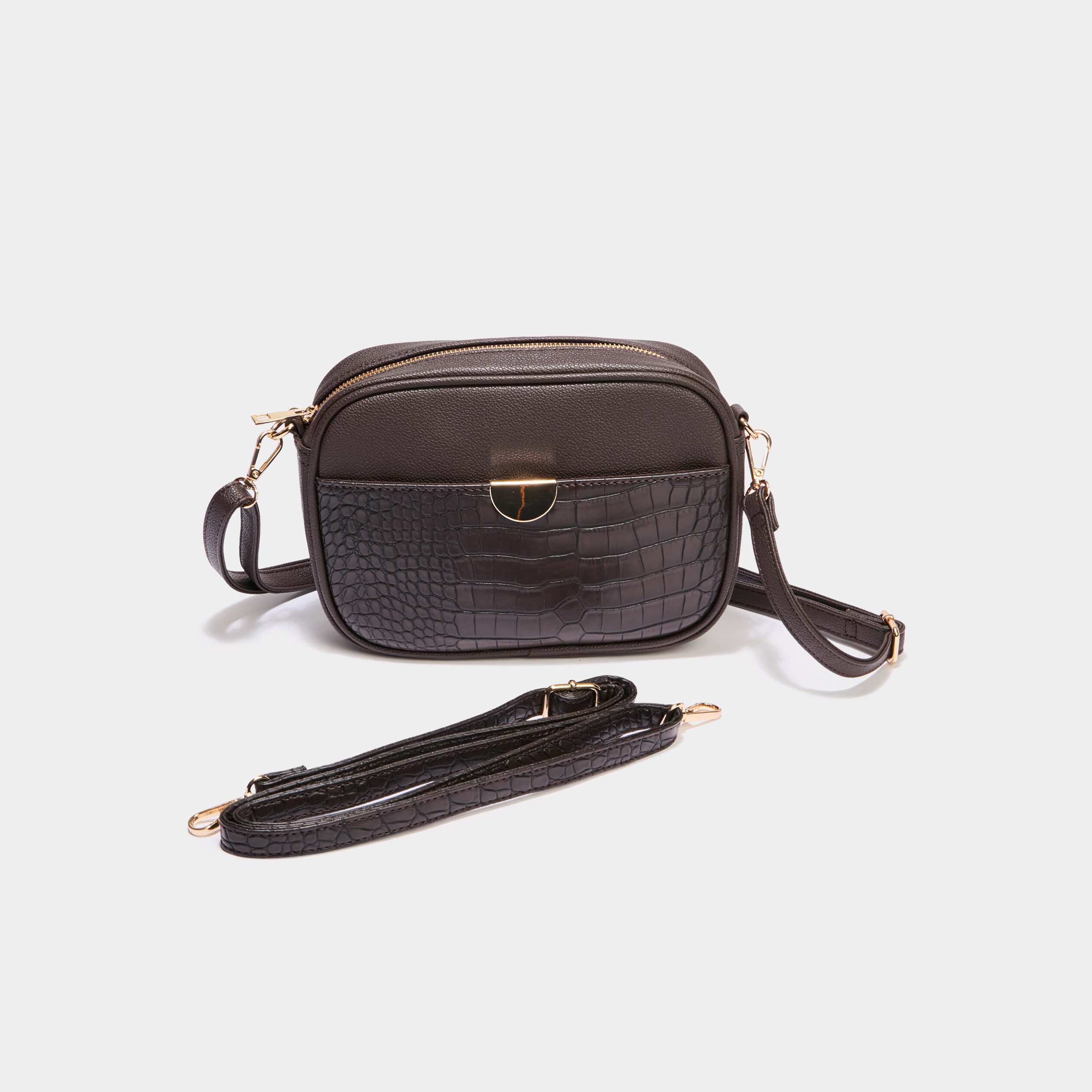 sac avec 2 bandoulieres marron fonce femme Sac avec 2 bandoulières marron foncé femme
