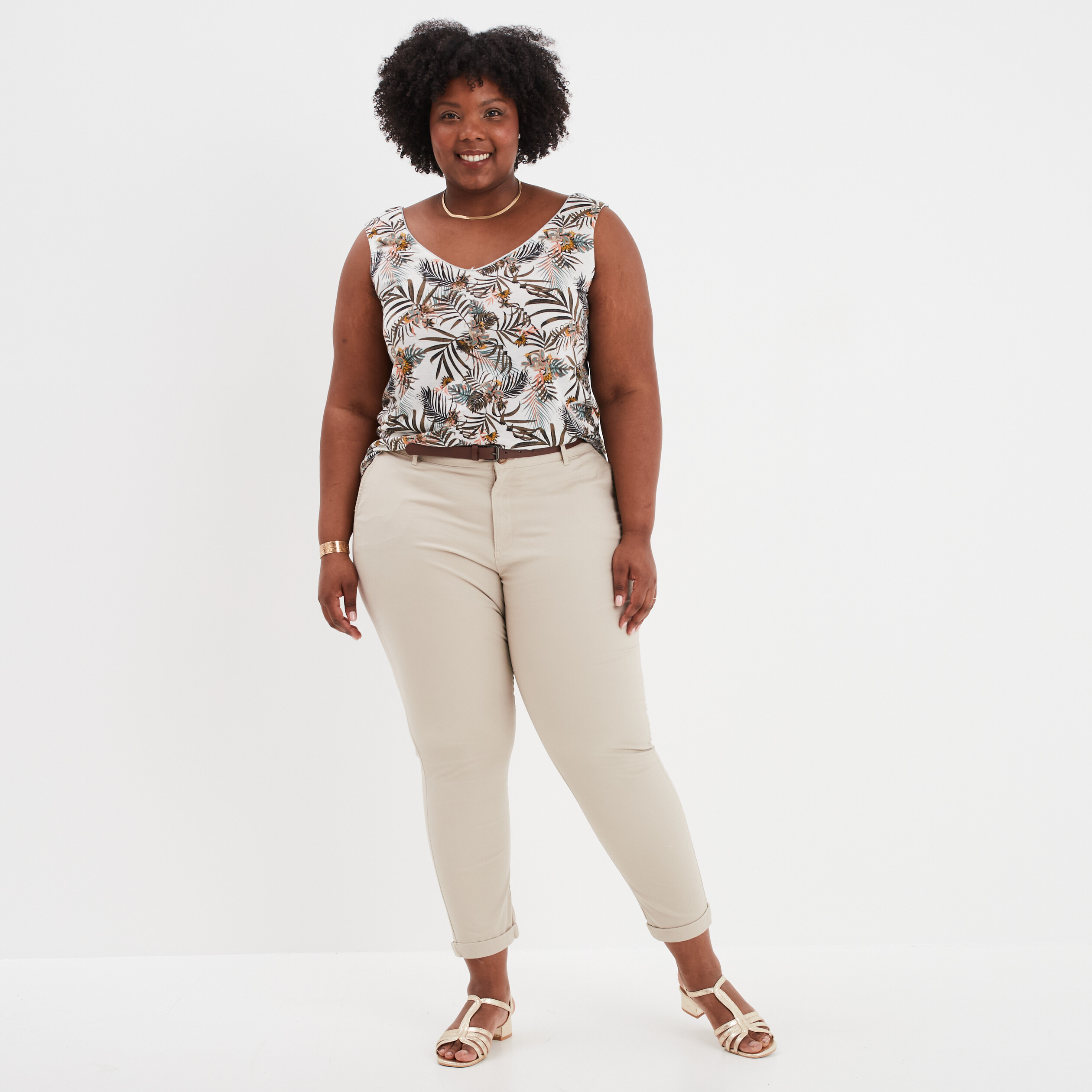 pantalon chino taille haute ceinture beige femmegt Pantalon chino taille haute ceinturé beige femme grande taille