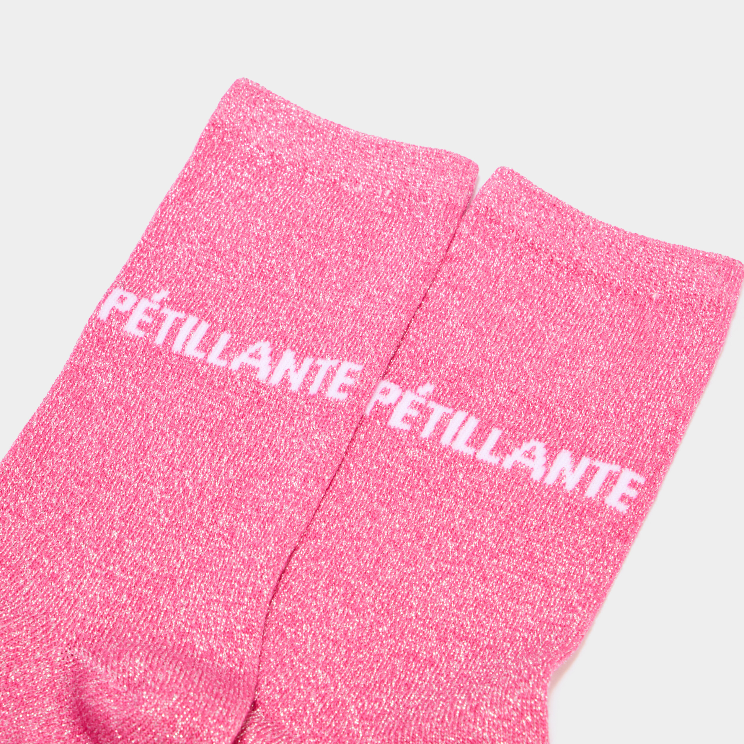 Chaussettes &agrave; fils m&eacute;tallis&eacute;s mi-hautes rose fushia femme